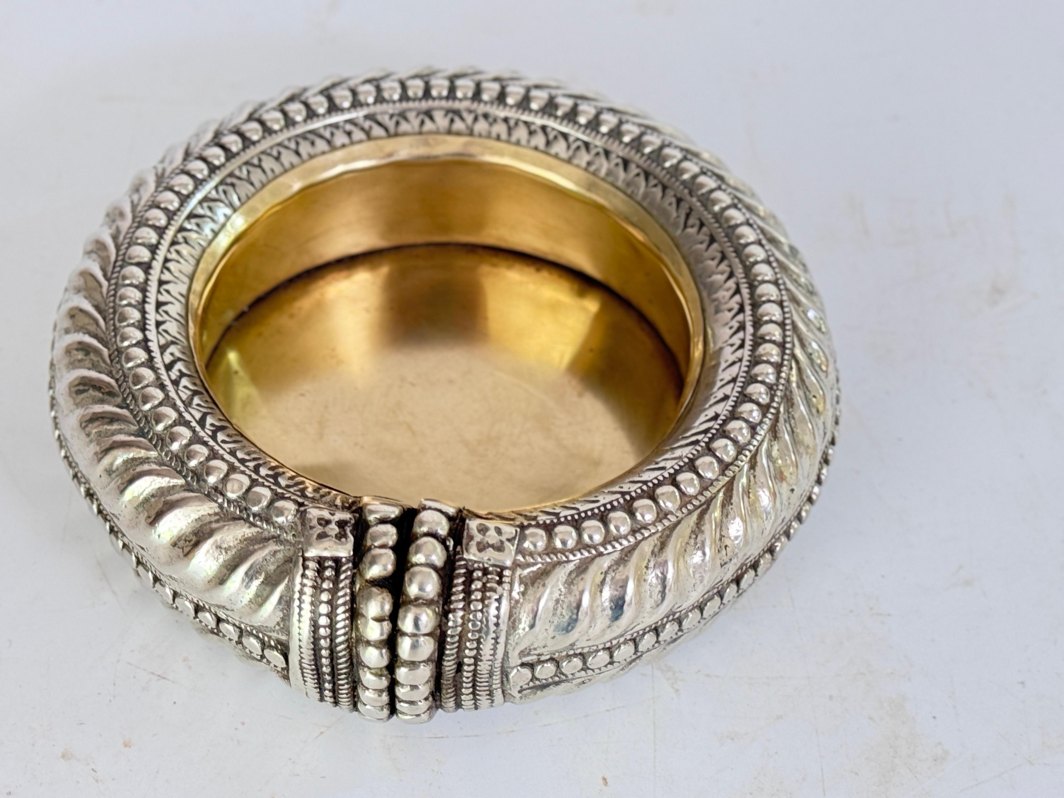 Mid-Century Modern Solid Brass Ashtray Old Patina France 1960 Gold Color For Sale