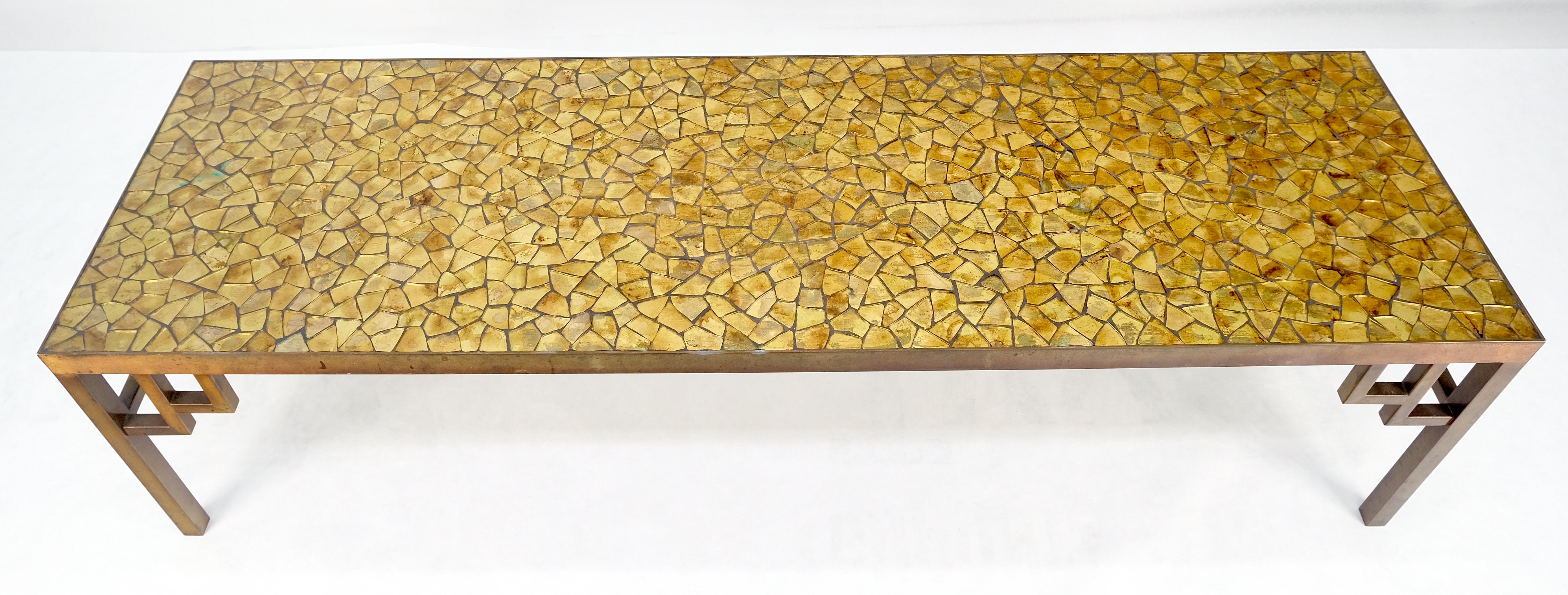 Table basse rectangulaire en laiton massif avec plateau en mosaïque de verre doré 60