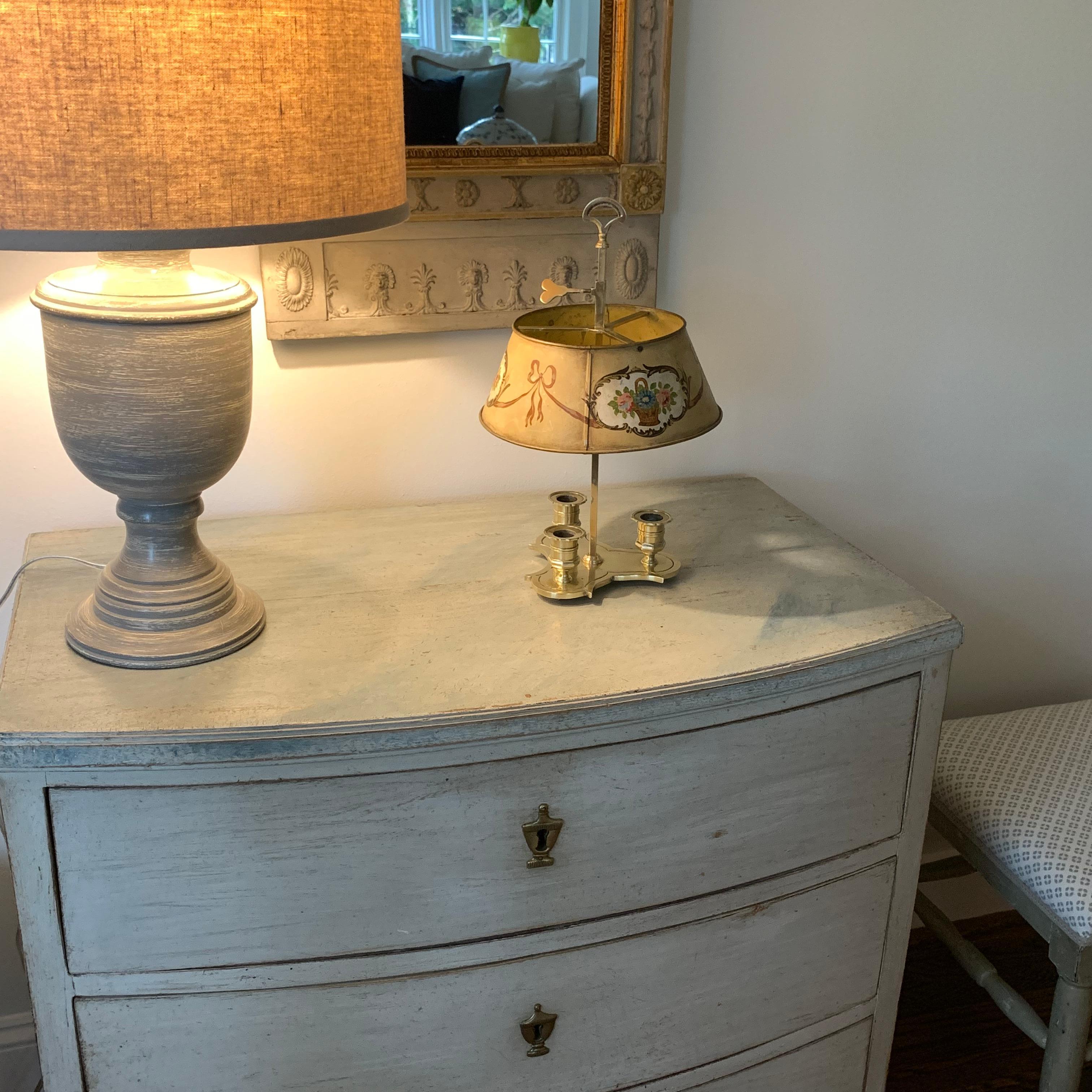 Lámpara Bouillotte de latón macizo con palanca decorada con corazones en venta 5
