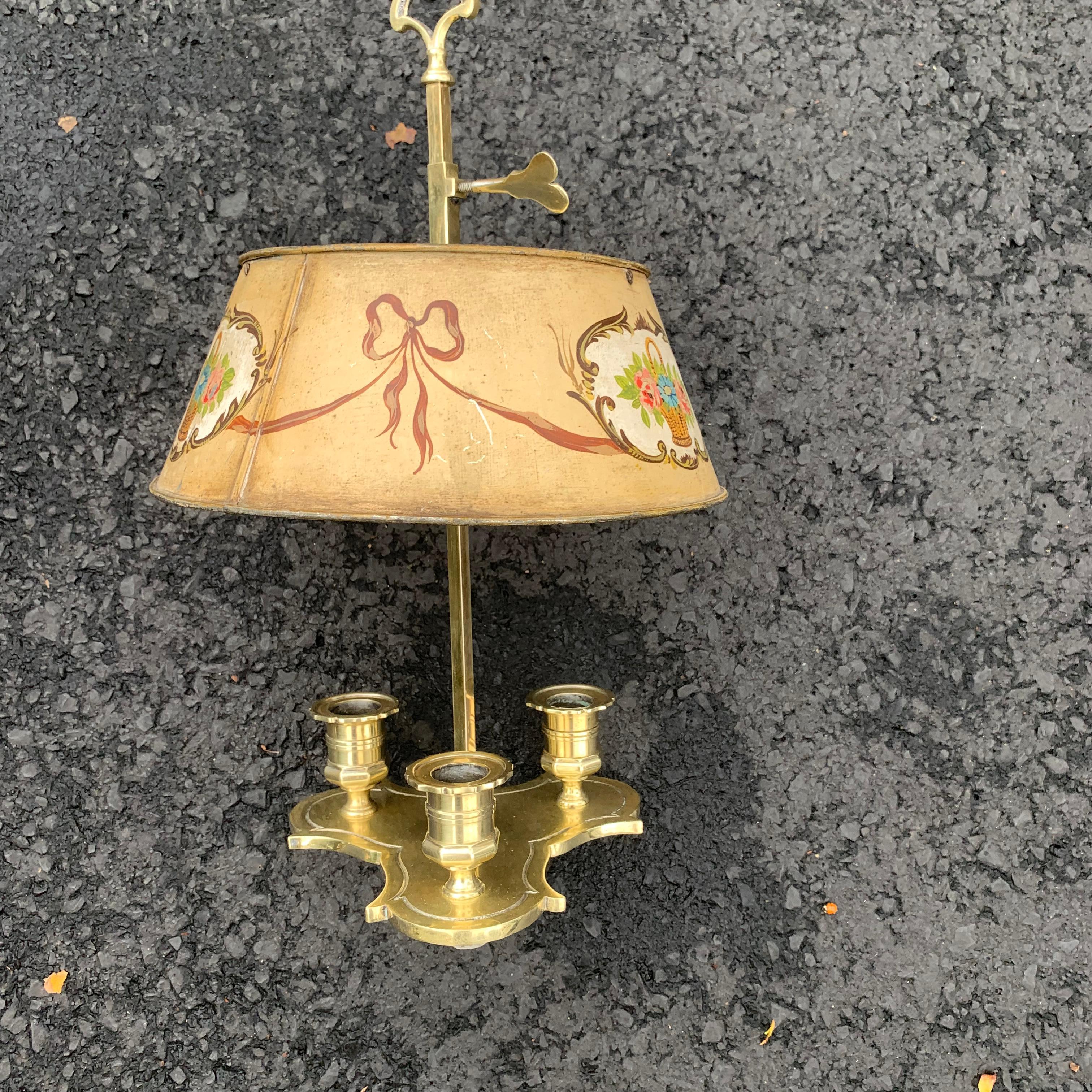 Louis XVI Solid Brass Bouillotte Lamp with Heart Decorated Lever For Sale