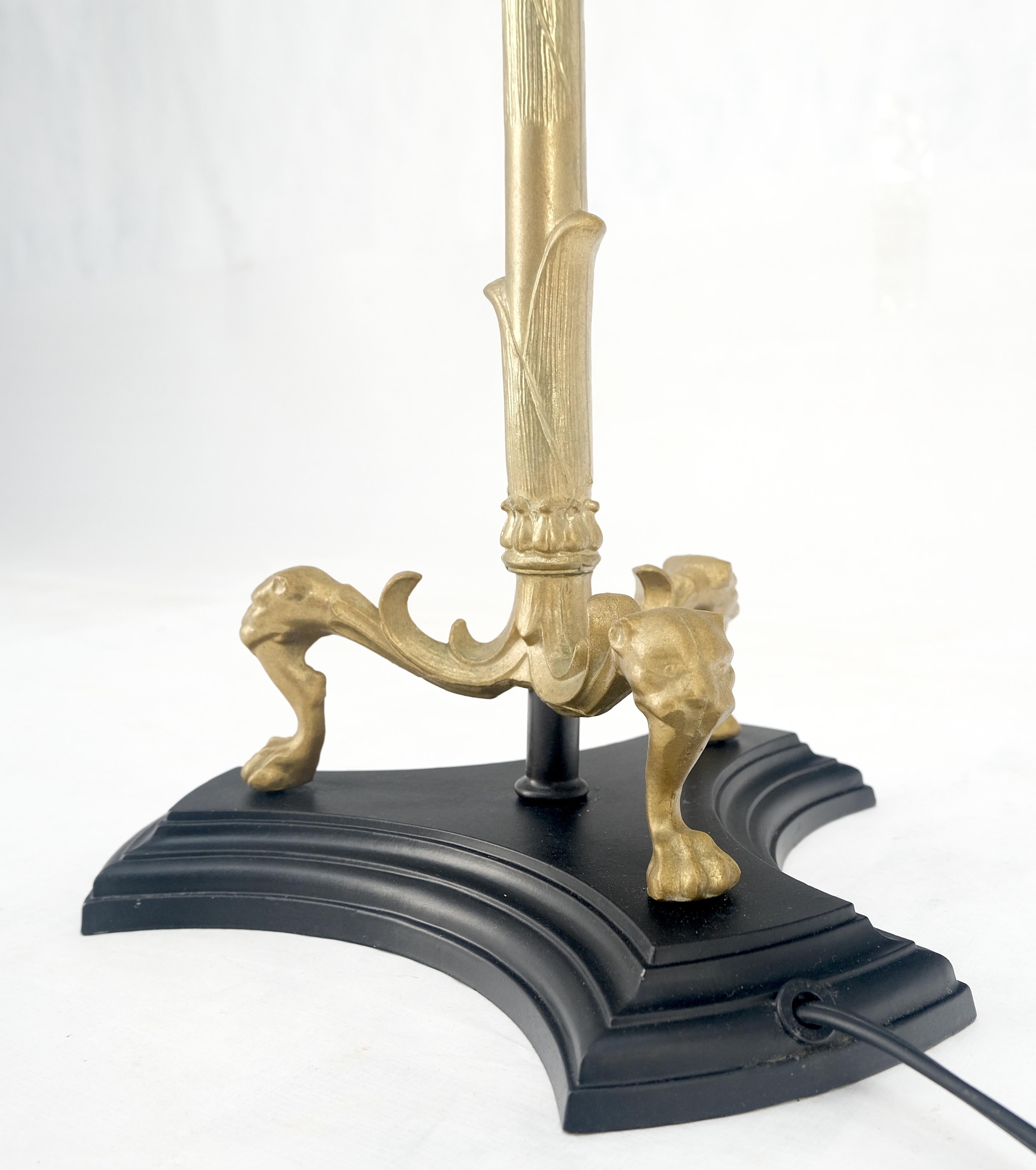 Mid-Century Modern Lampadaire en laiton massif Bronze Faux Twig Tripod Claw Feet Base Super Fine Quality en vente