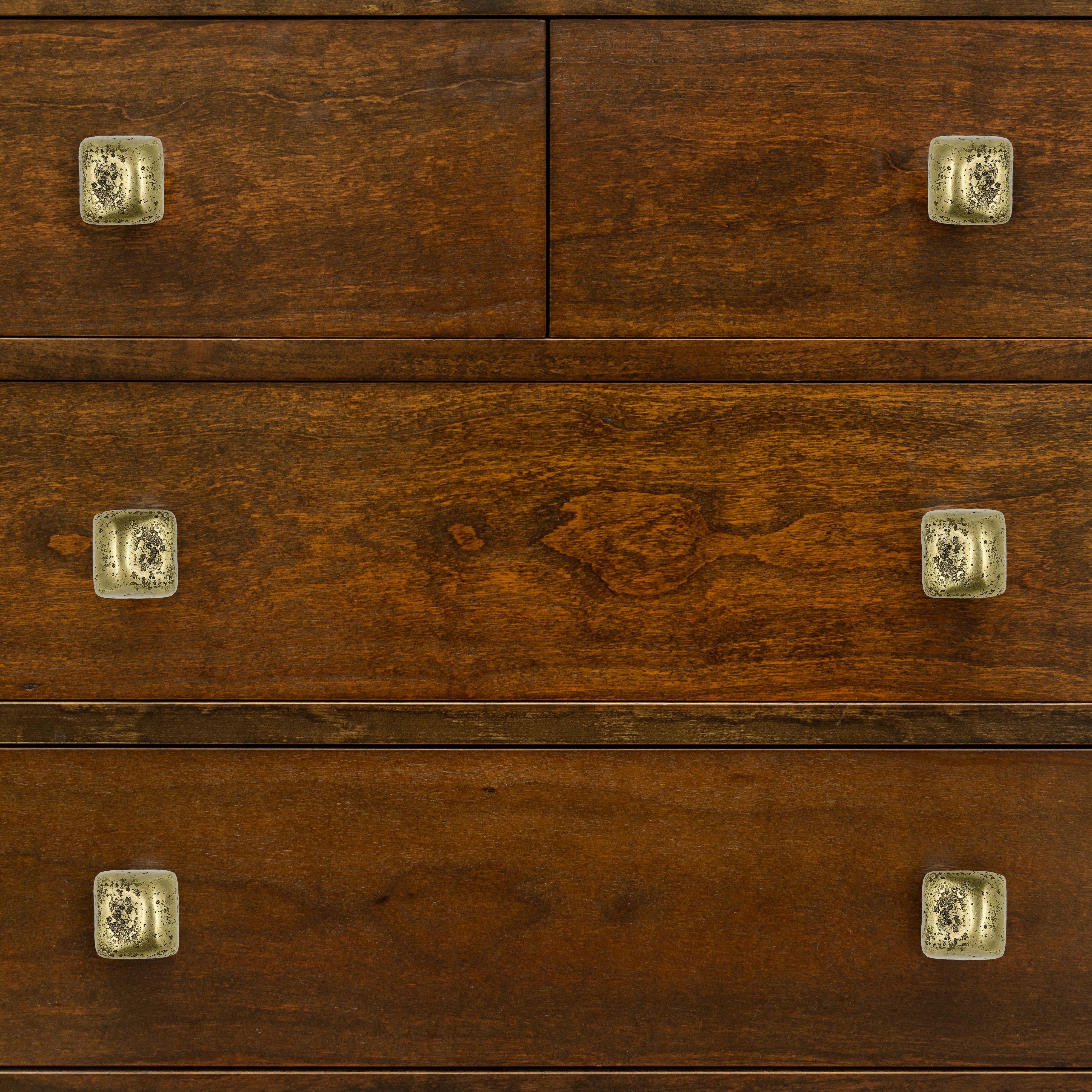 XXIe siècle et contemporain Poignée de l'armoire en laiton massif : format compact 2,5 x 2,5 cm en vente