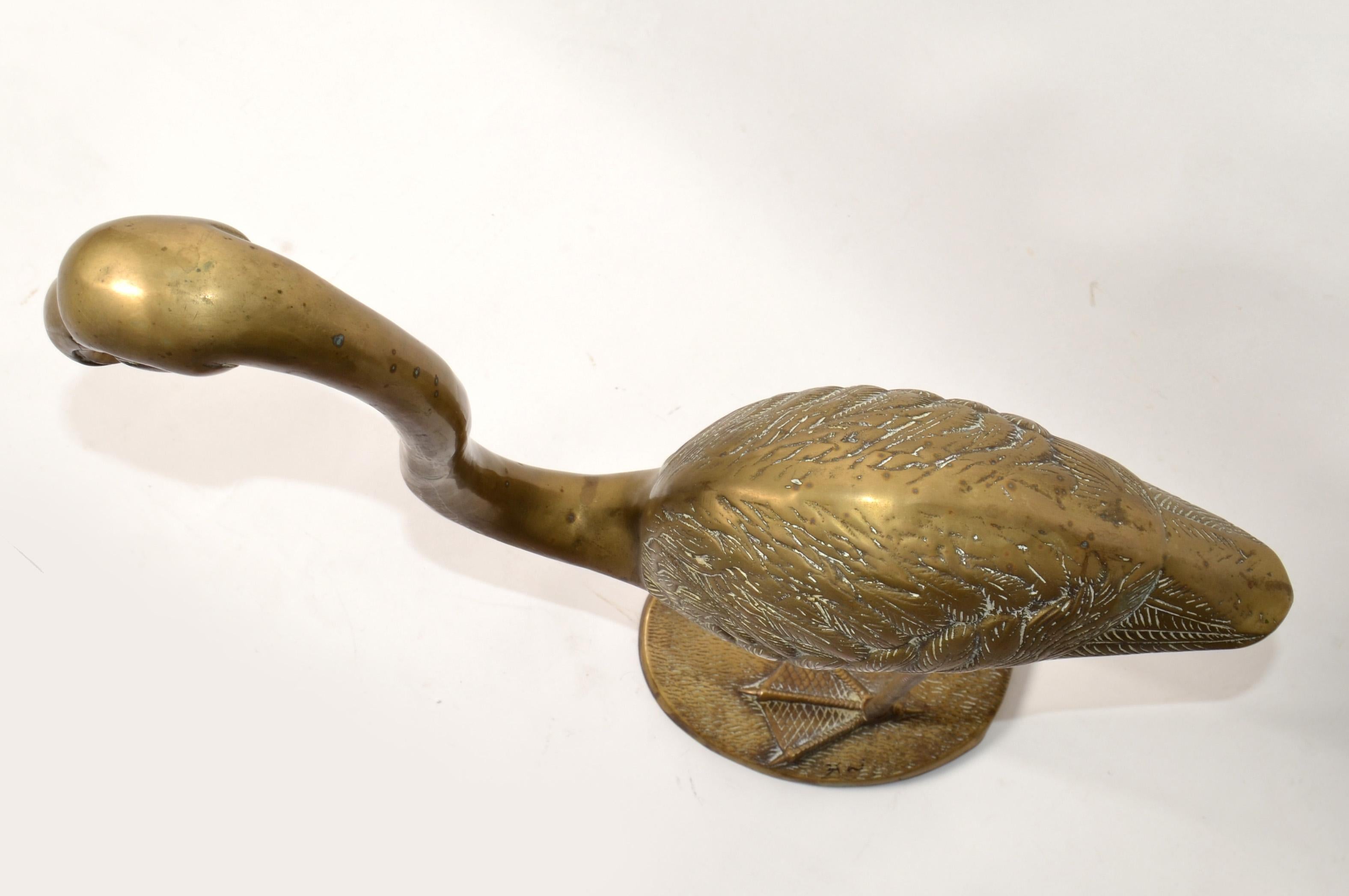 Solid Brass Carved Flamingo Life-Size Animal Sculpture Outdoor Indoor Asian 1960 For Sale 3