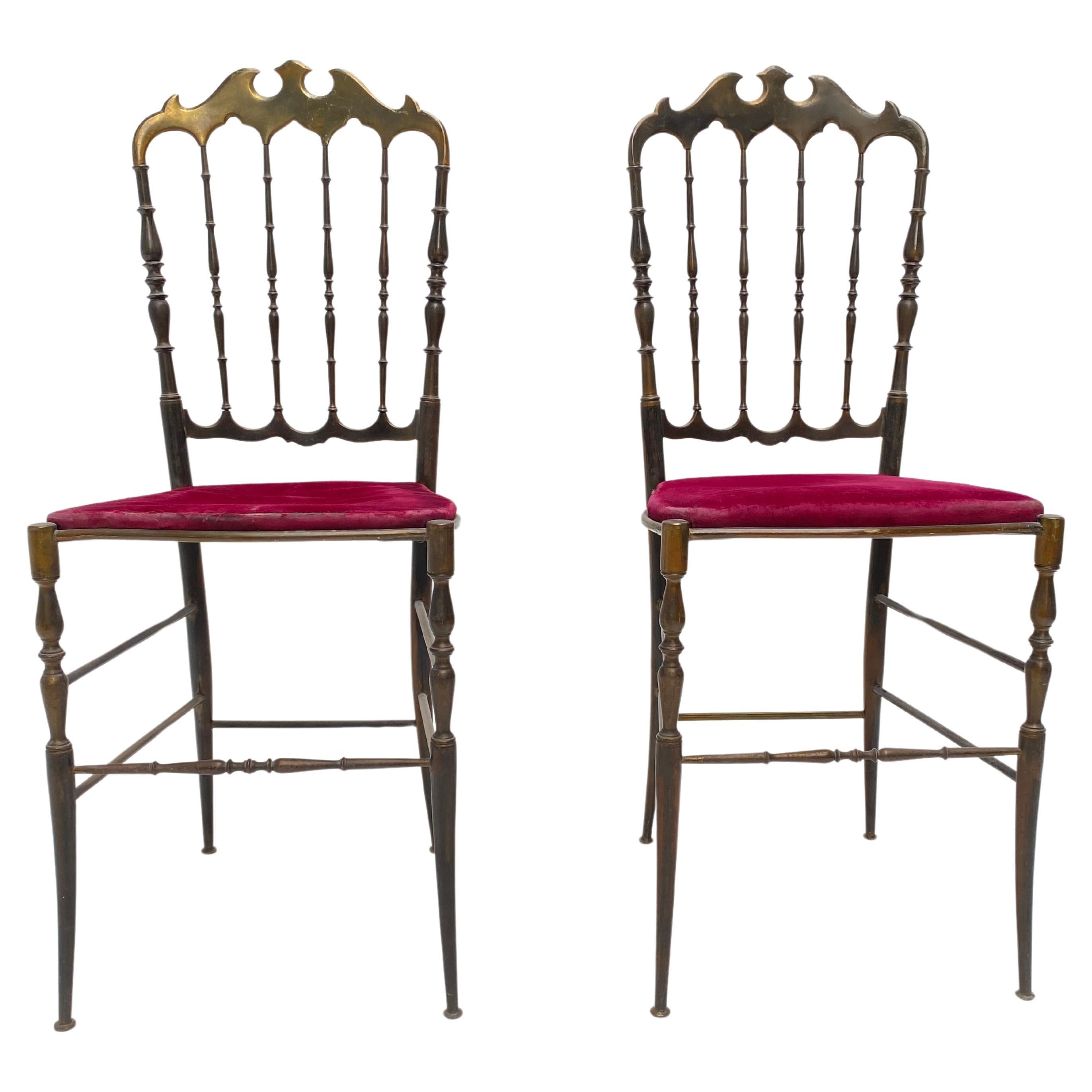 Pair pf solid brass Chiavari chairs, Italy, 1960s 

Found in a beautiful as is condition in Italy with a beautiful patinated brass, the upholstery is also original and needs restoration that we can do complementing it with a fabric of your choice