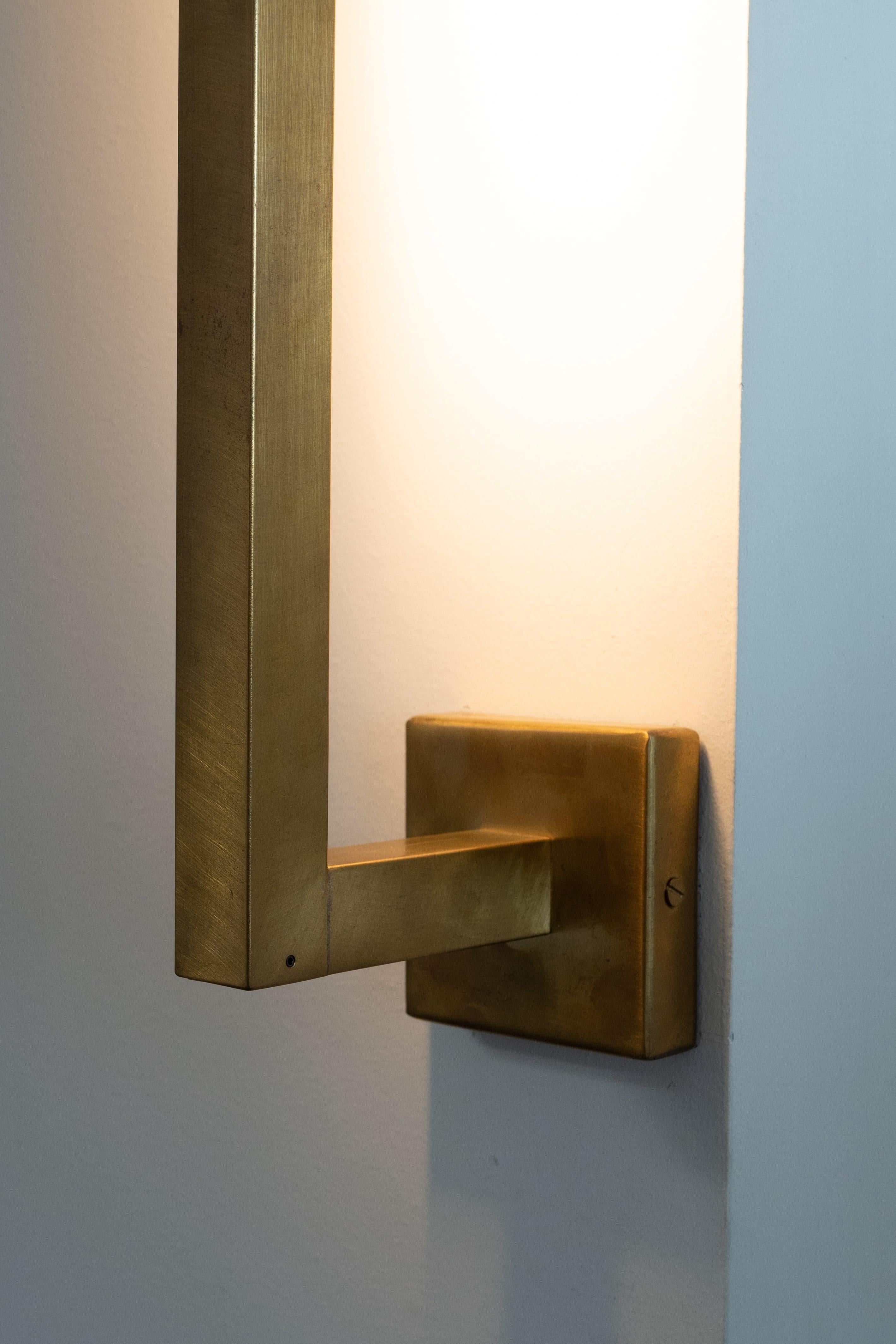 Solid Brass Contemporary-Modern Wall Light Handcrafted in Italy For Sale 2