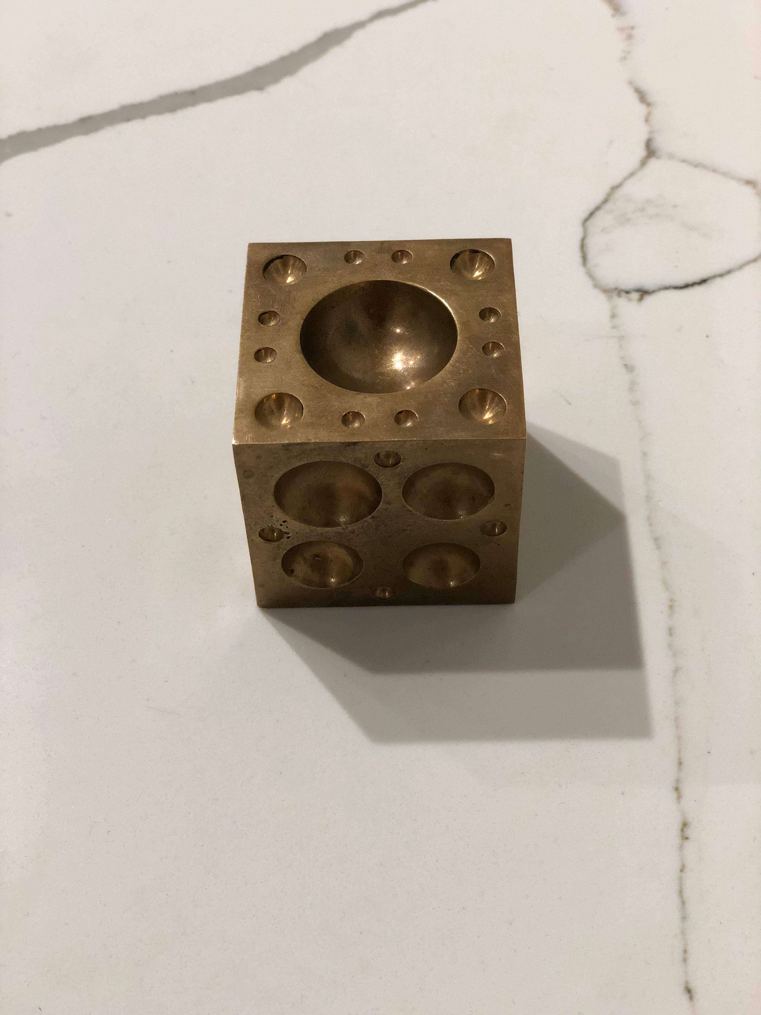 Solid Brass Cube Dice Sculpture Paper Weight In Excellent Condition In San Diego, CA