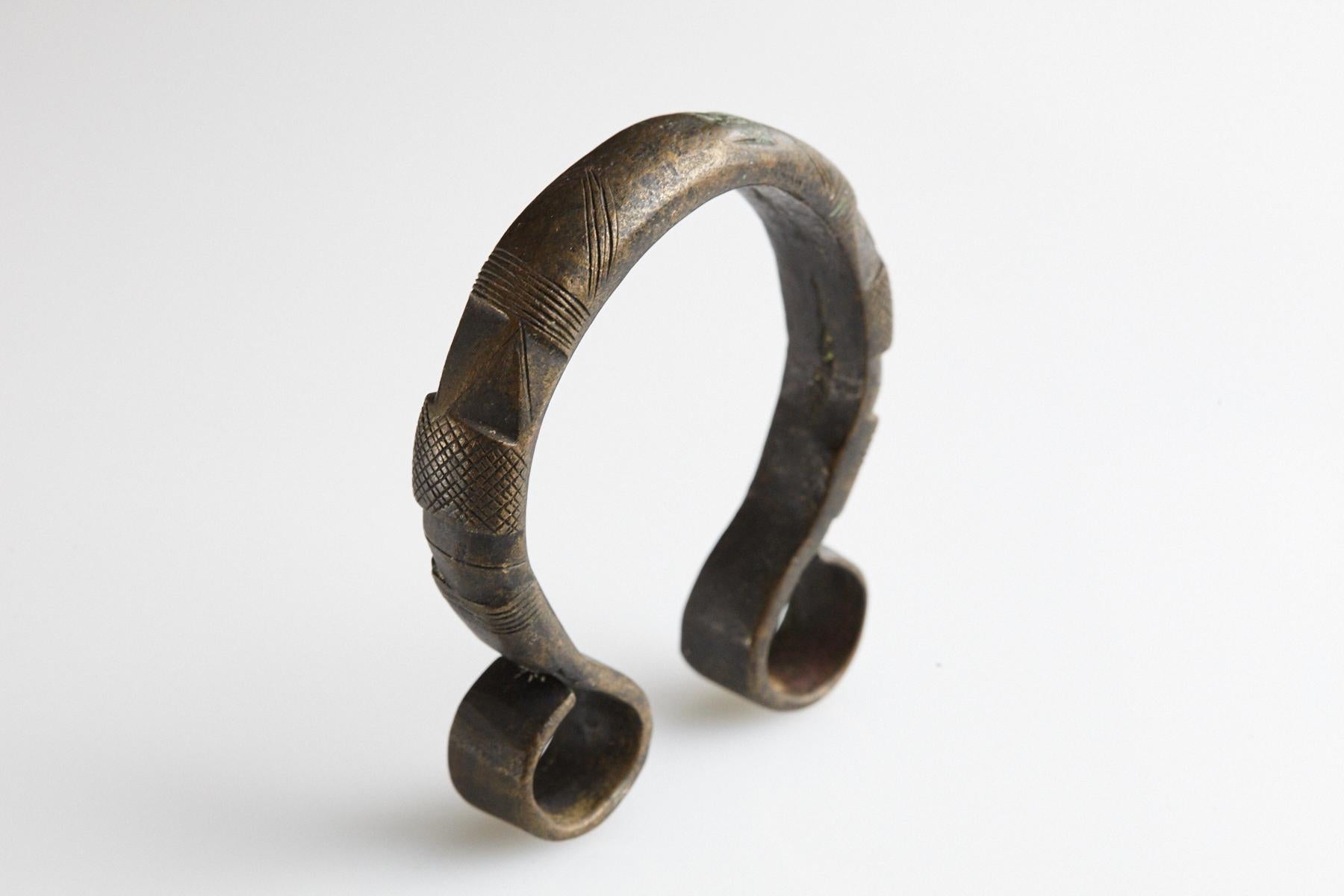 Solid Brass Currency Bracelet/Manilla, Gurma People, Burkina Faso, Early 20th C For Sale 2