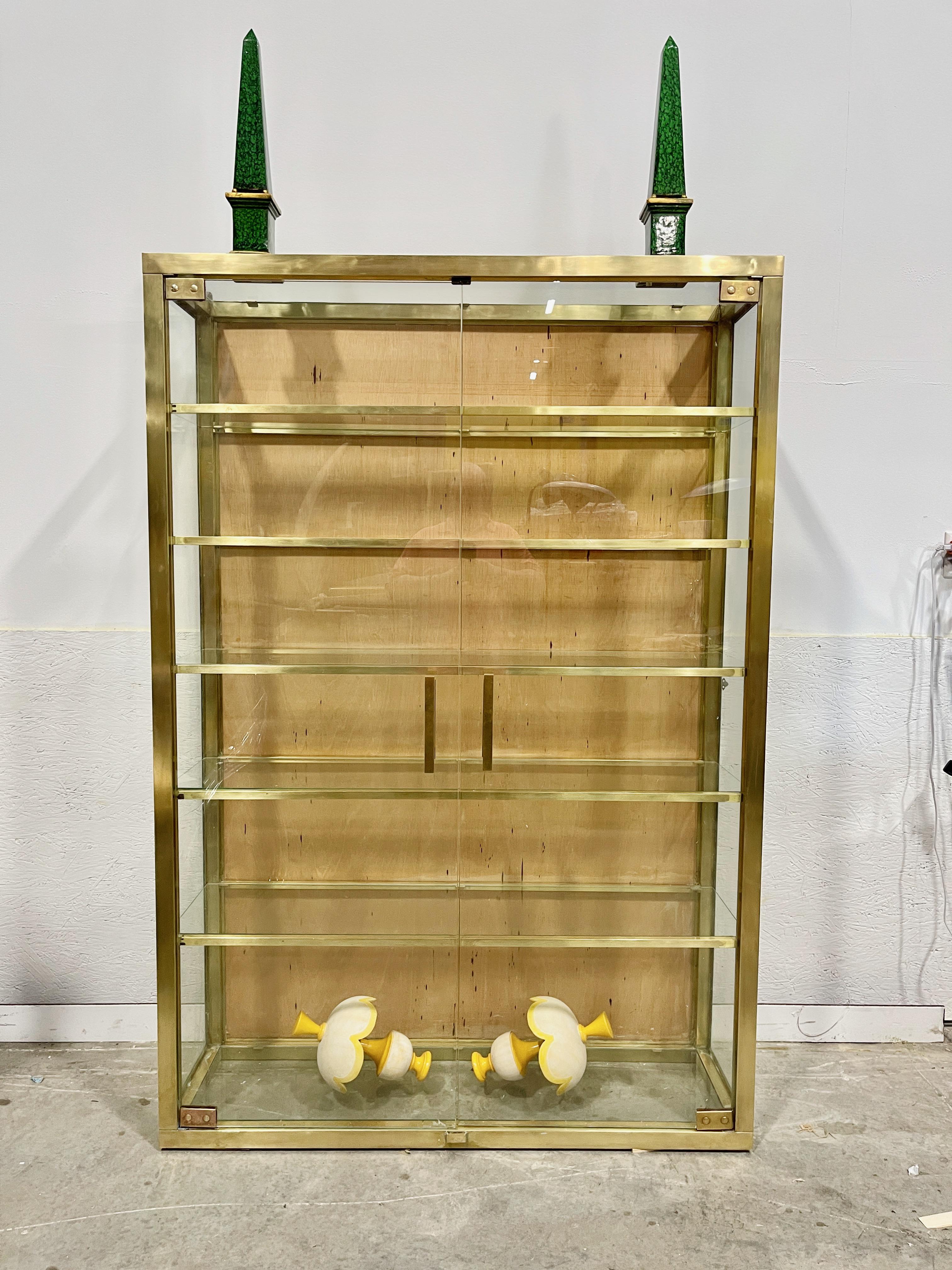 Solid Brass Display Vitrine 3