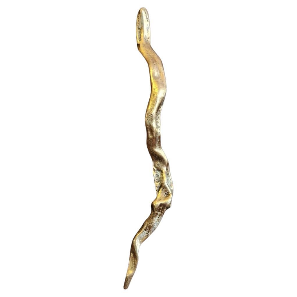 Door pull PT/E/12 Nature reimagined in cast brass 70 cm Earth Prints collection For Sale