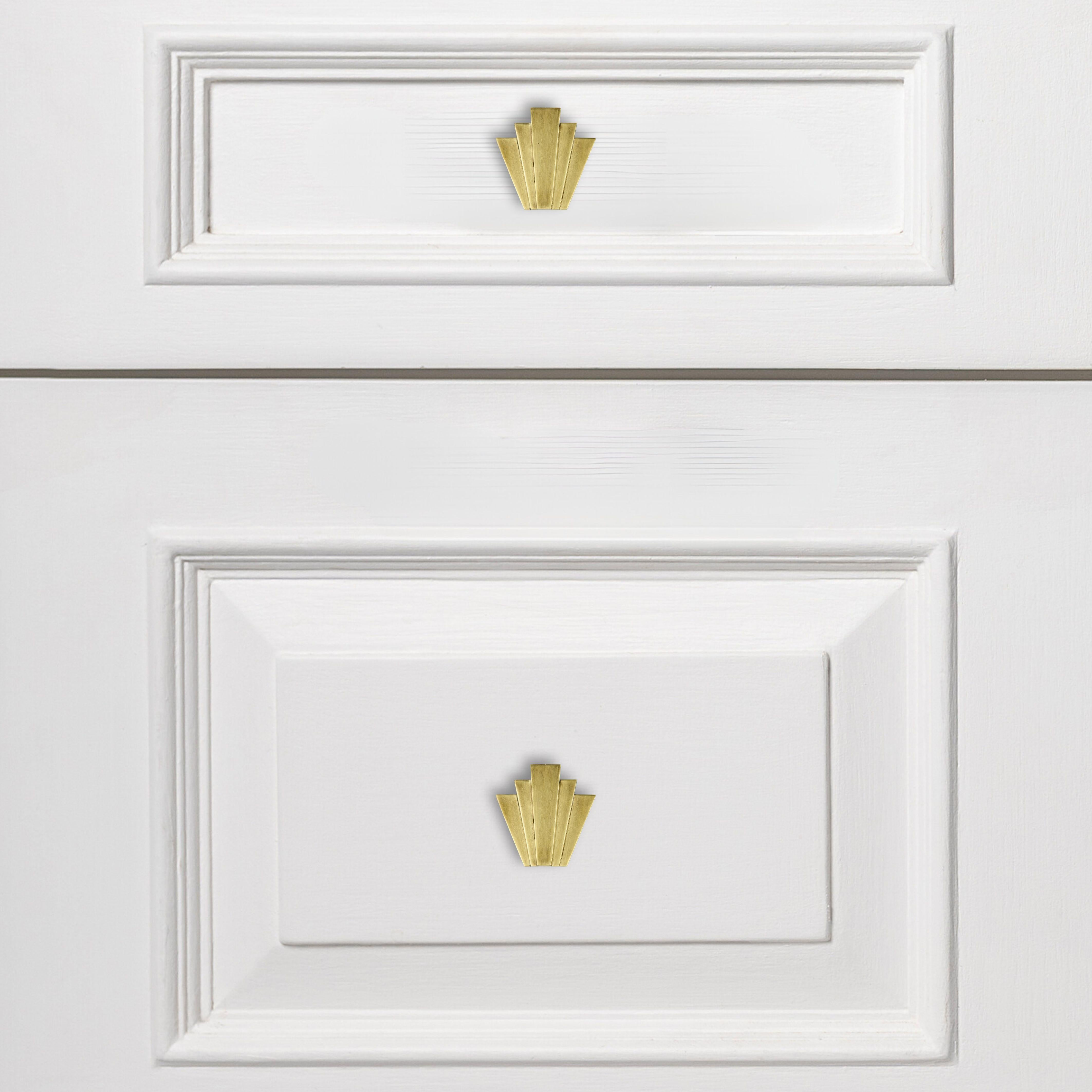 Forgé Poignée de porte ou poignée d'armoire en laiton massif Art Déco 7 cm en vente