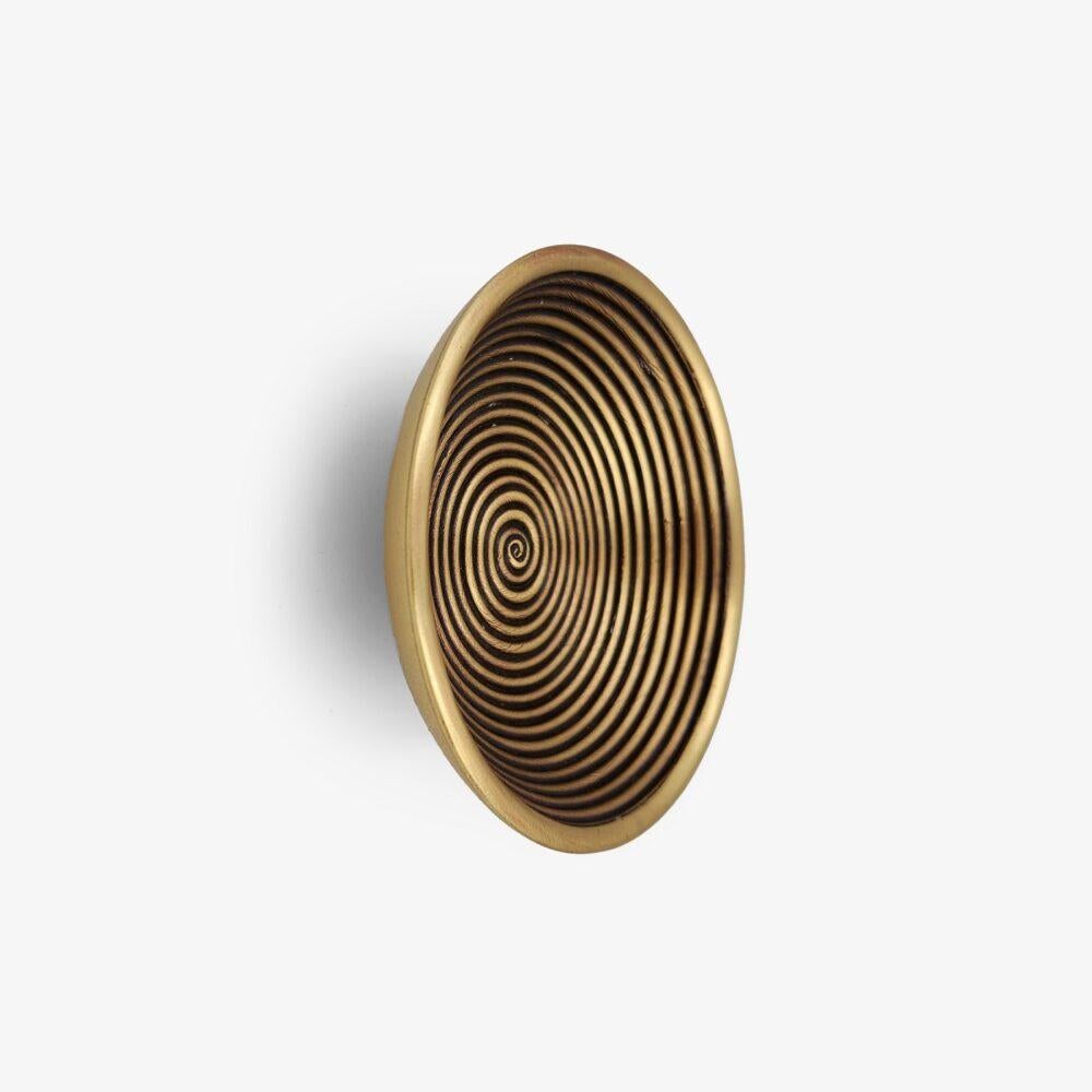 Moderno PT/NO/03 Filo di ottone  tiretto del mobile ø 8,5 cm in vendita
