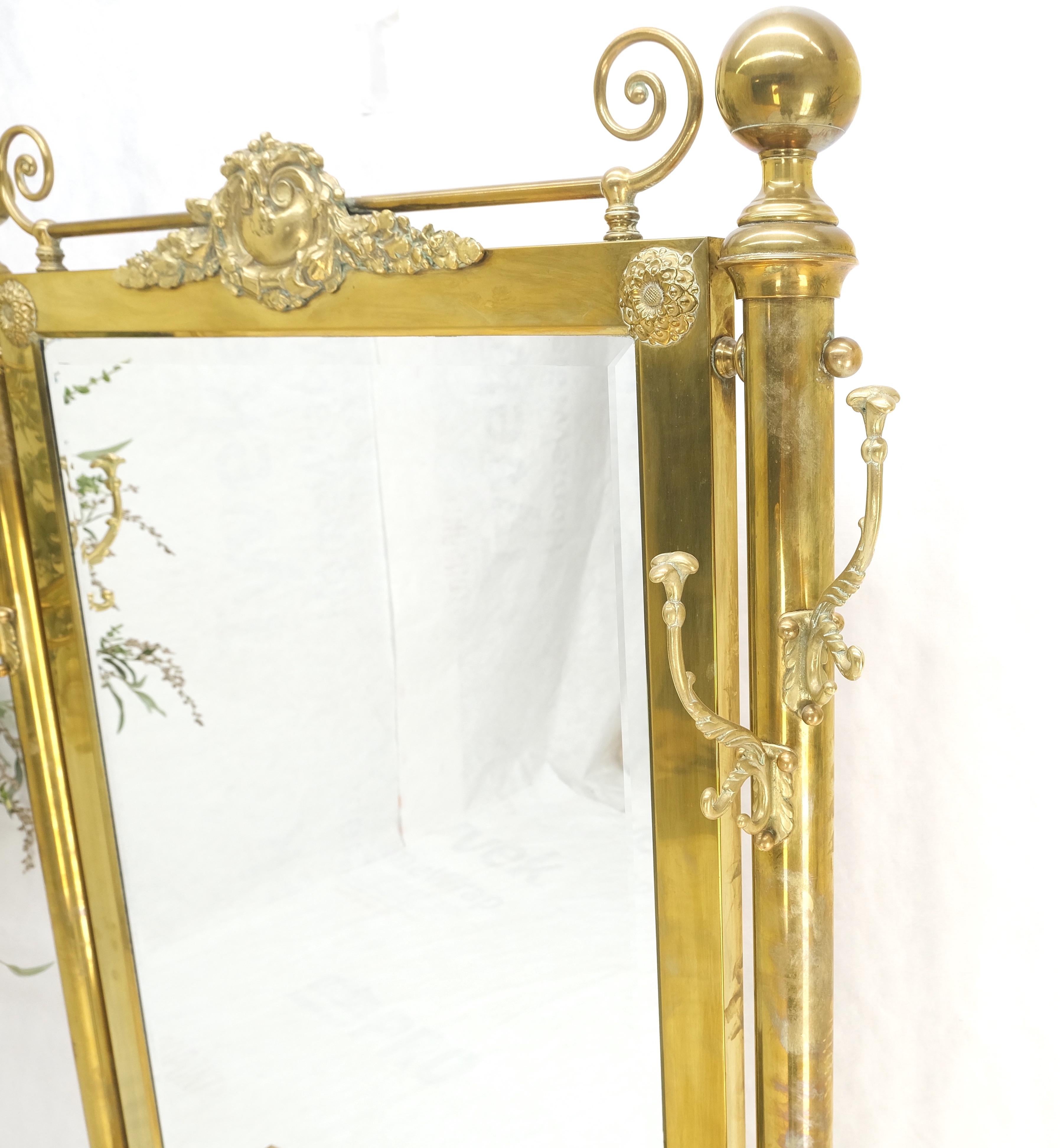 Solid Brass Entryway Hall Tree Mirror Coat Rack Console Table Claw Feet In Good Condition For Sale In Rockaway, NJ