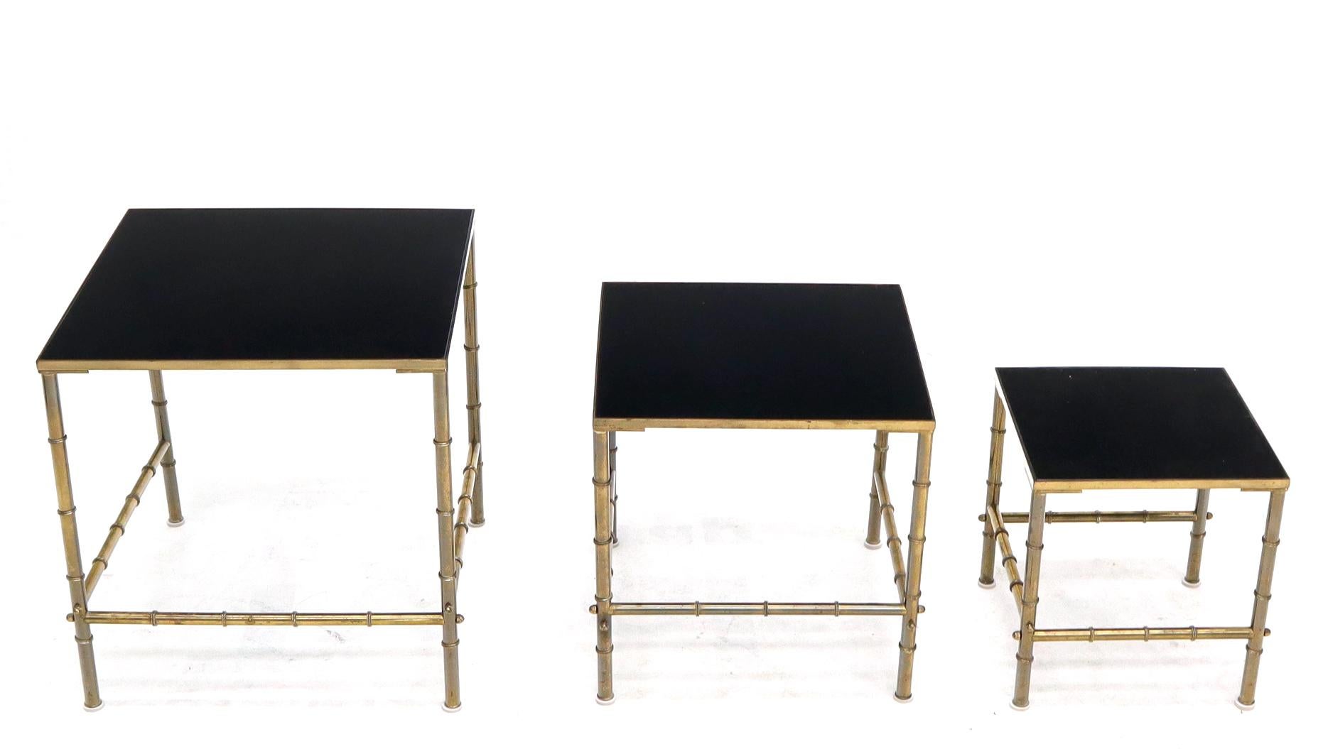 Mid-Century Modern Solid Brass Faux Bamboo Set of 3 Nesting Tables with Black Vitrolite Glass For Sale