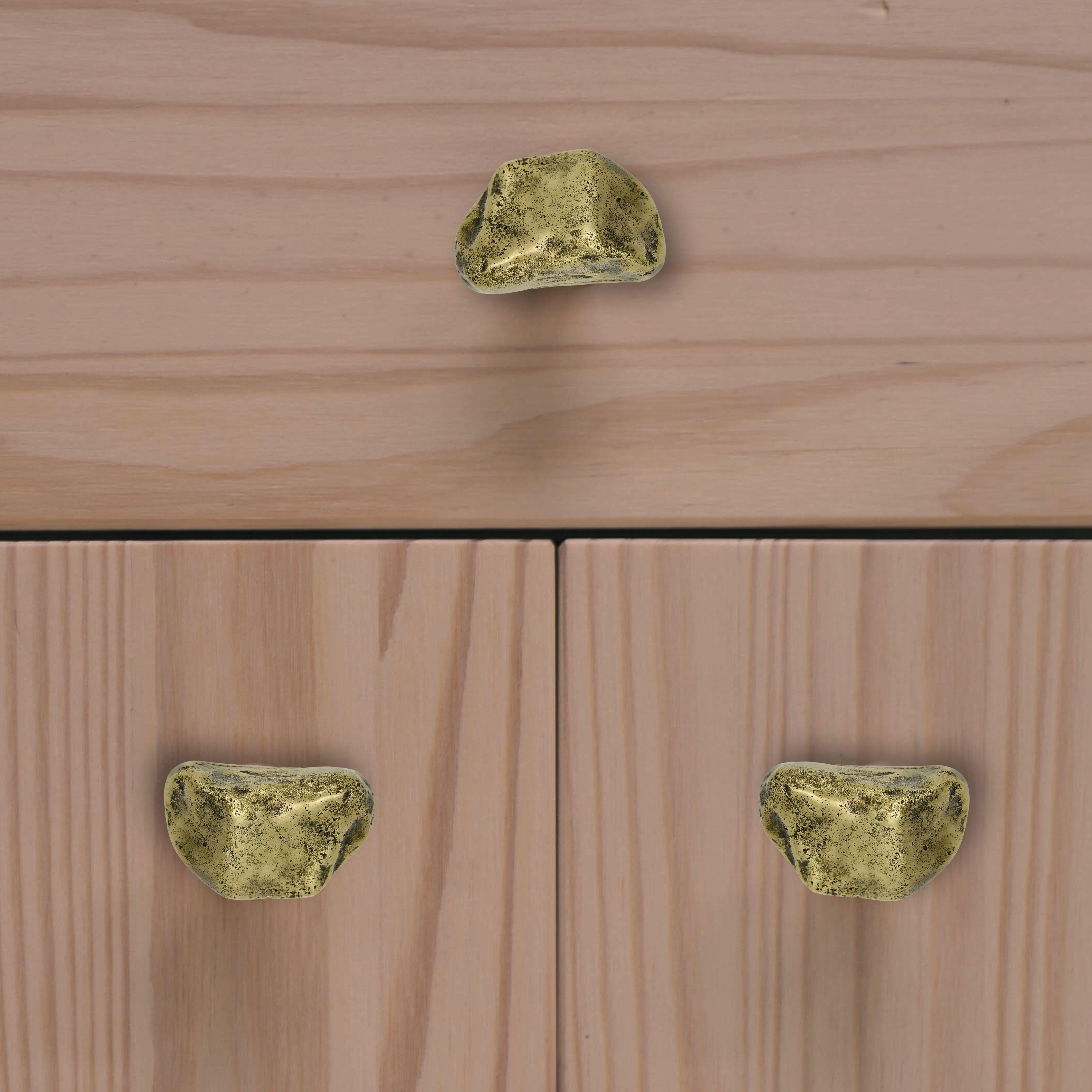 XXI secolo e contemporaneo Pomelli per mobili in ottone massiccio Ispirazione minerale 5 x 3 cm in vendita