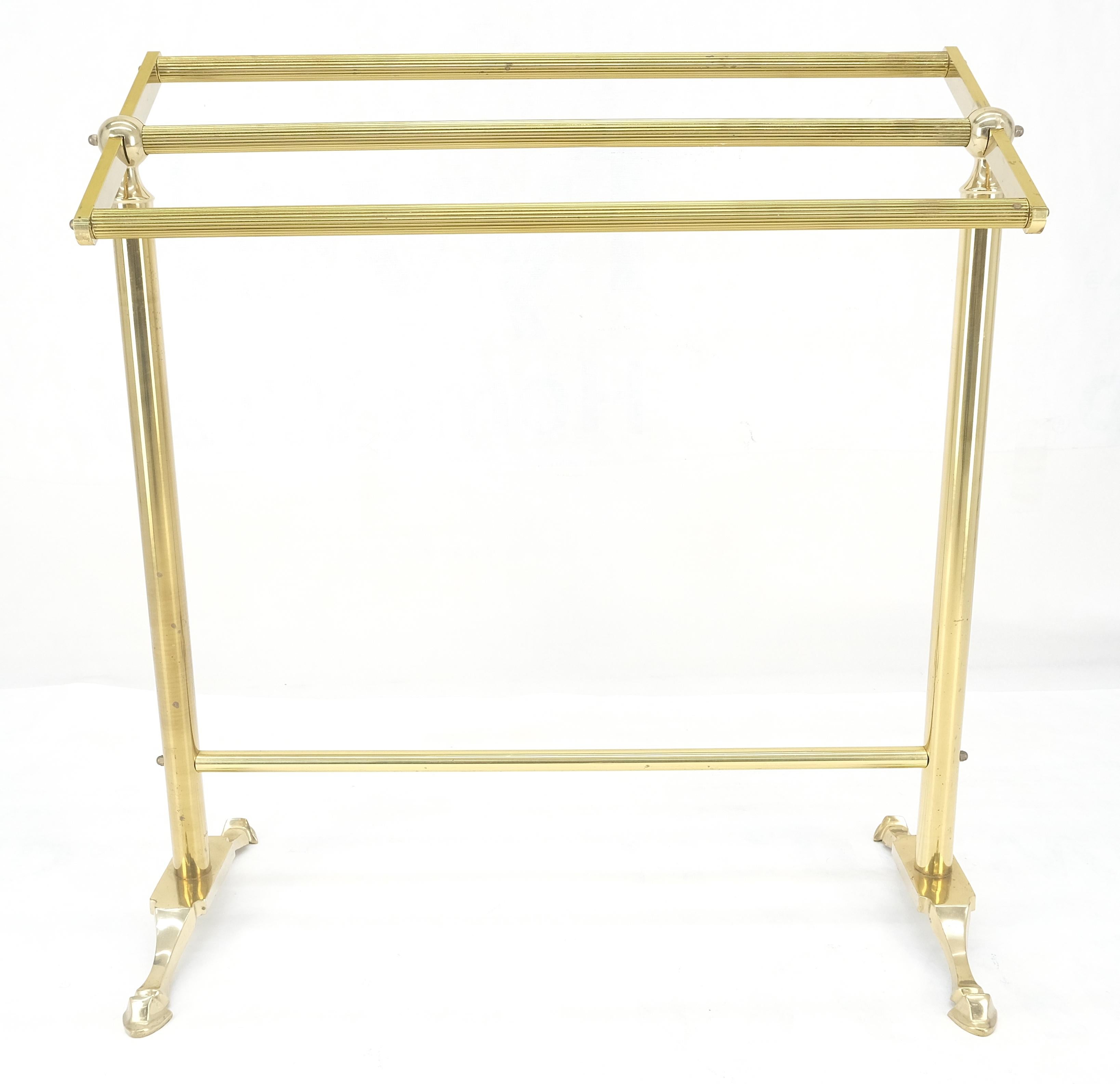 Mid-Century moderno Porta asciugamani in ottone massiccio in stile zoccolo moderno del Mid Century MINT in vendita