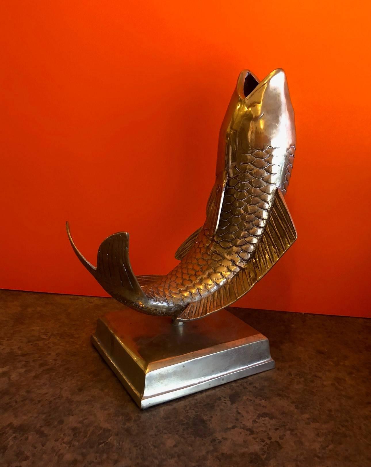 Impressive solid brass koi fish on base sculpture or vase, circa 1950s. Very good vintage condition with a nice patina. Base measures 9