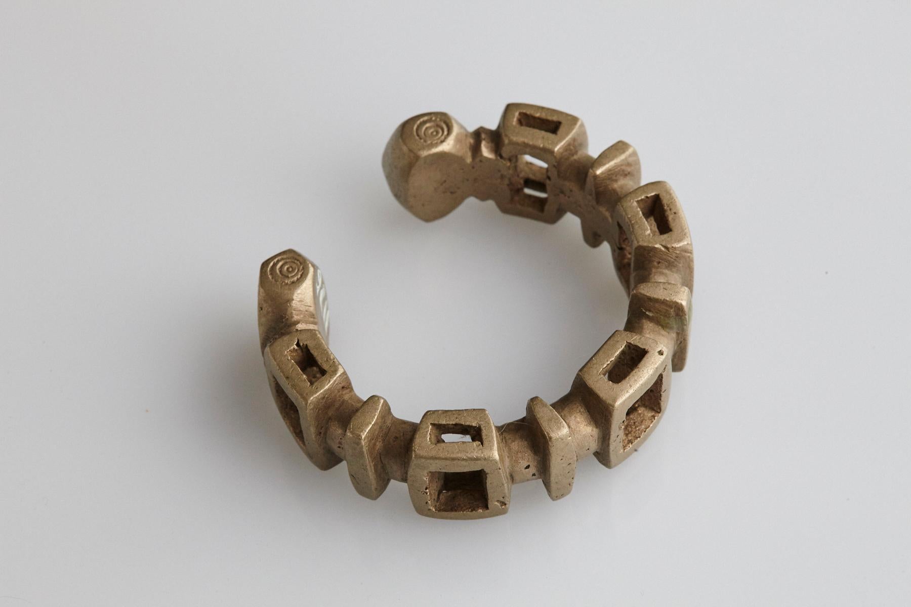 Solid Brass/Nickel Alloy Cuff Bracelet, Nupe People, Nigeria, 19th/20th Century For Sale 1