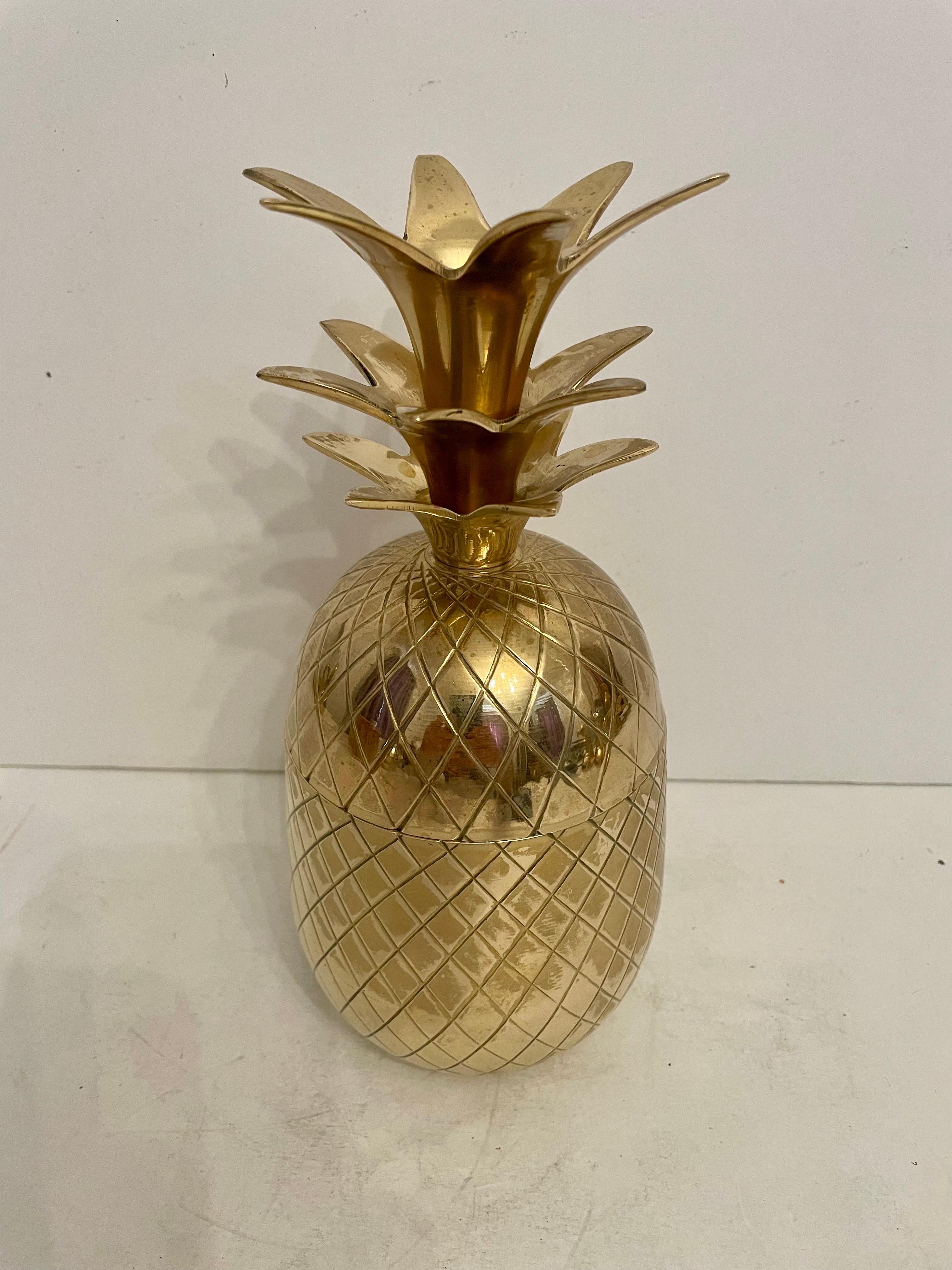 Inconnu Récipient couvert à ananas en laiton massif en vente