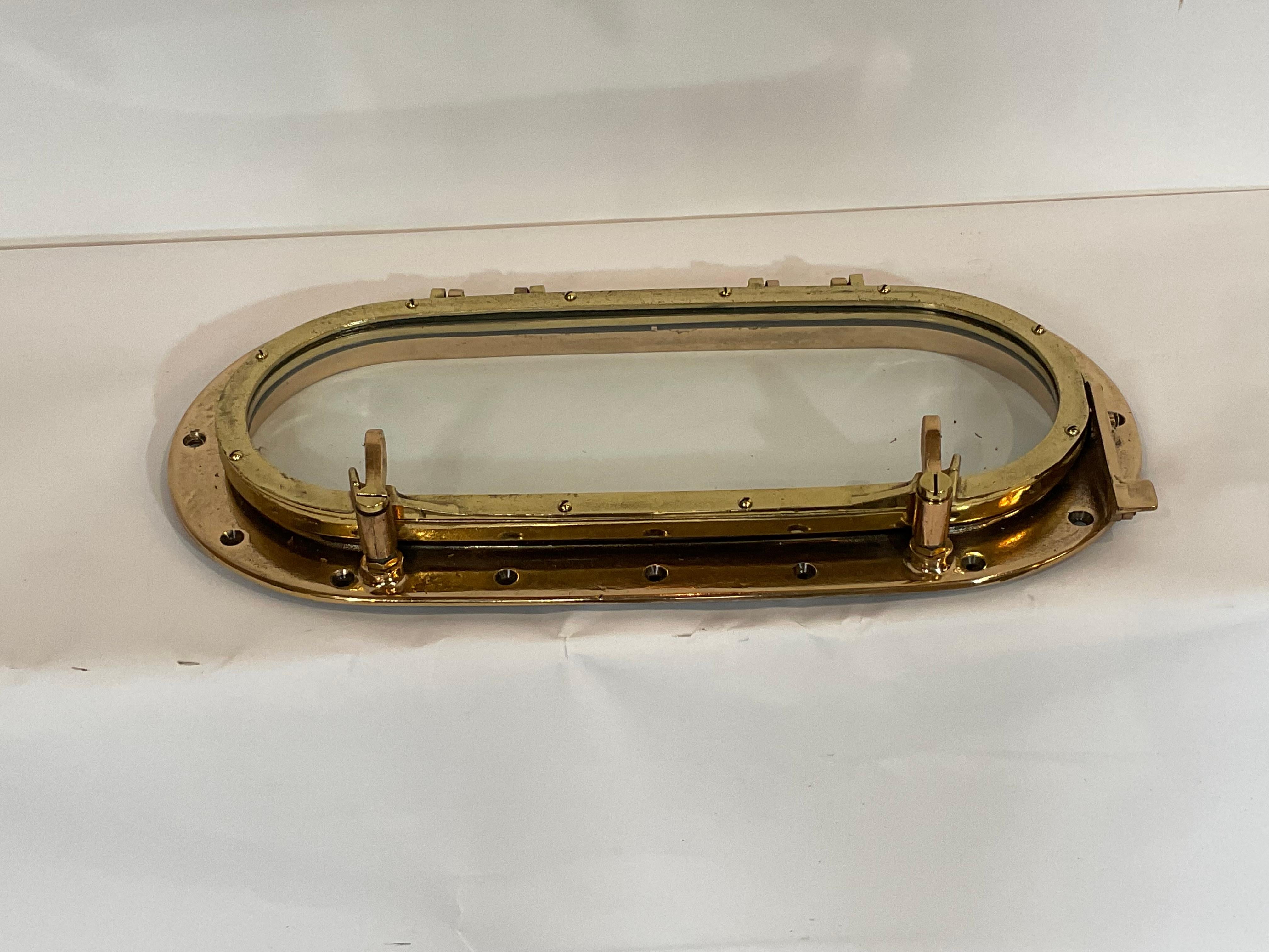 Solid Brass Porthole from a Yacht In Good Condition For Sale In Norwell, MA