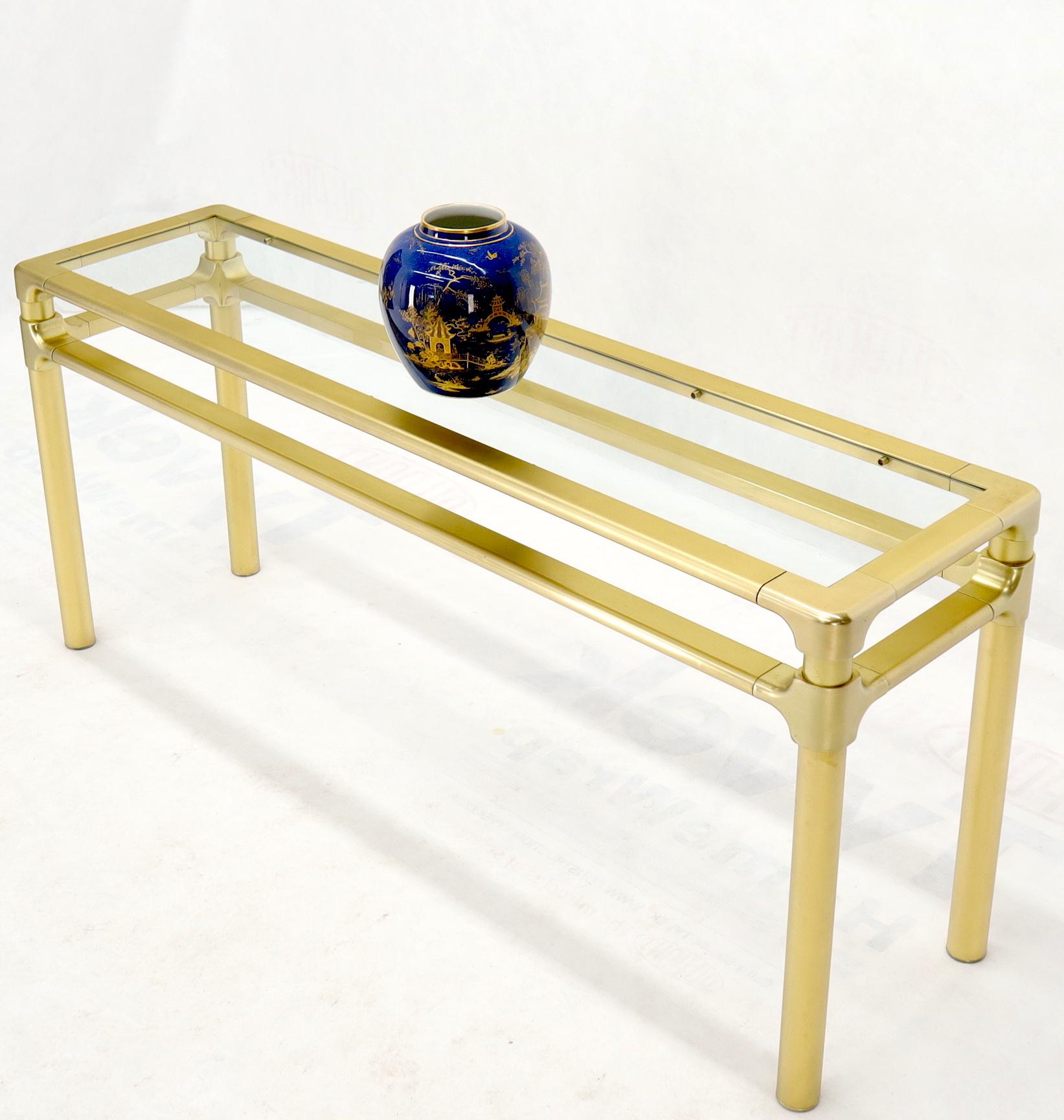 Table console mi-siècle moderne de style mi-siècle avec base en laiton massif et plateau en verre en vente 4