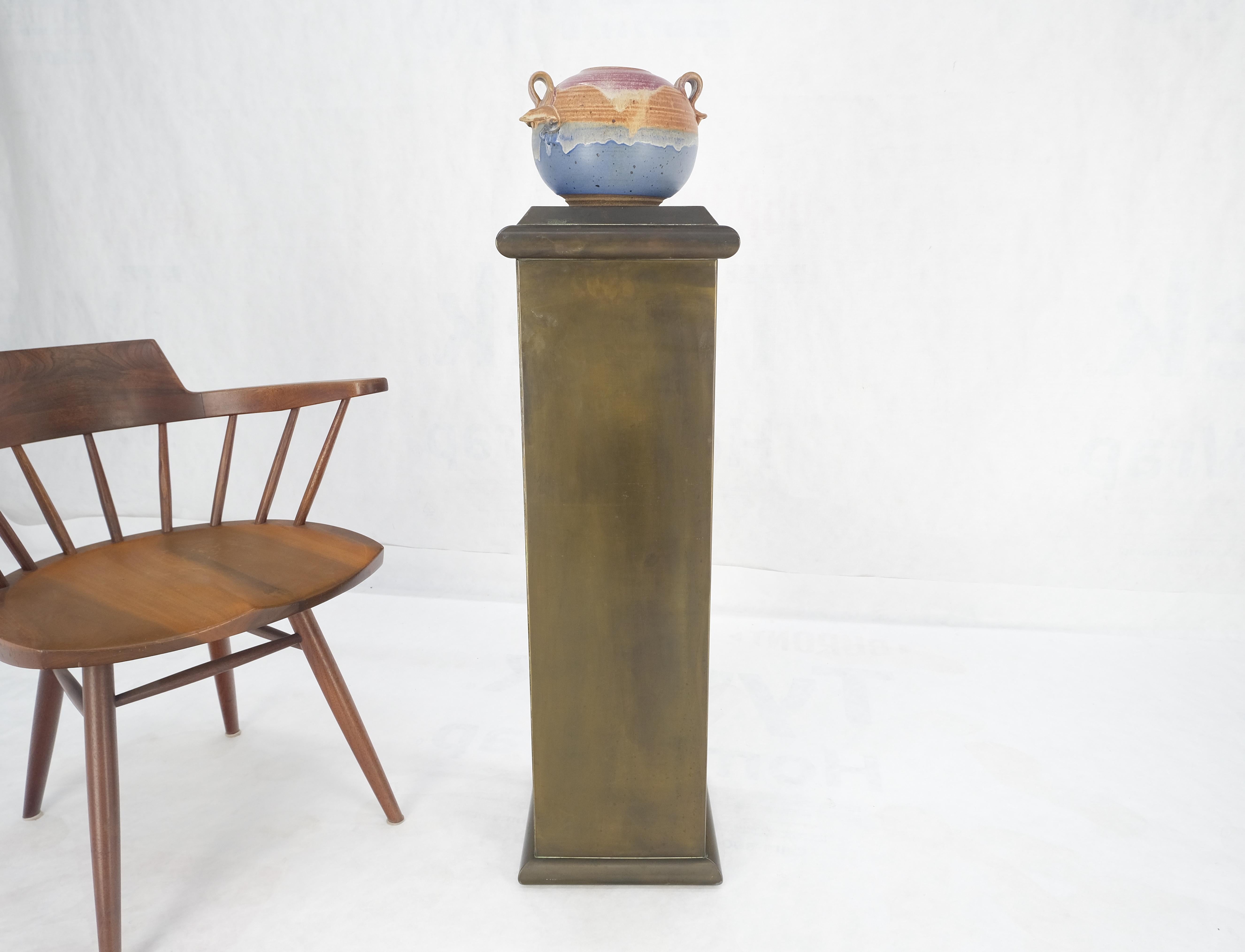Socle carré forgé en laiton massif en tôle, Mid Century Modern Machine Age Bon état - En vente à Rockaway, NJ