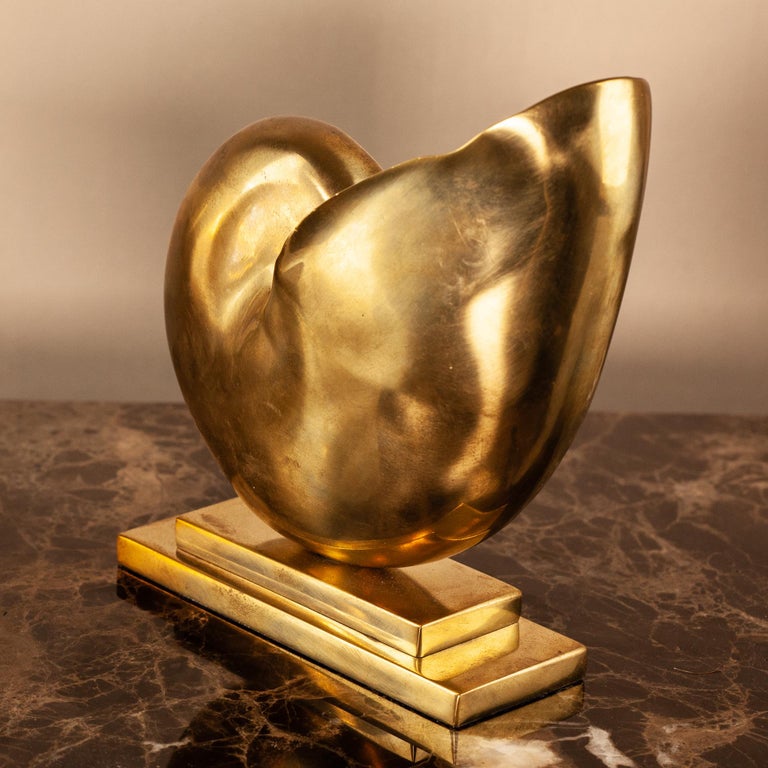 Solid Brass Shells On A Stand Consolle Decorative Elements Or