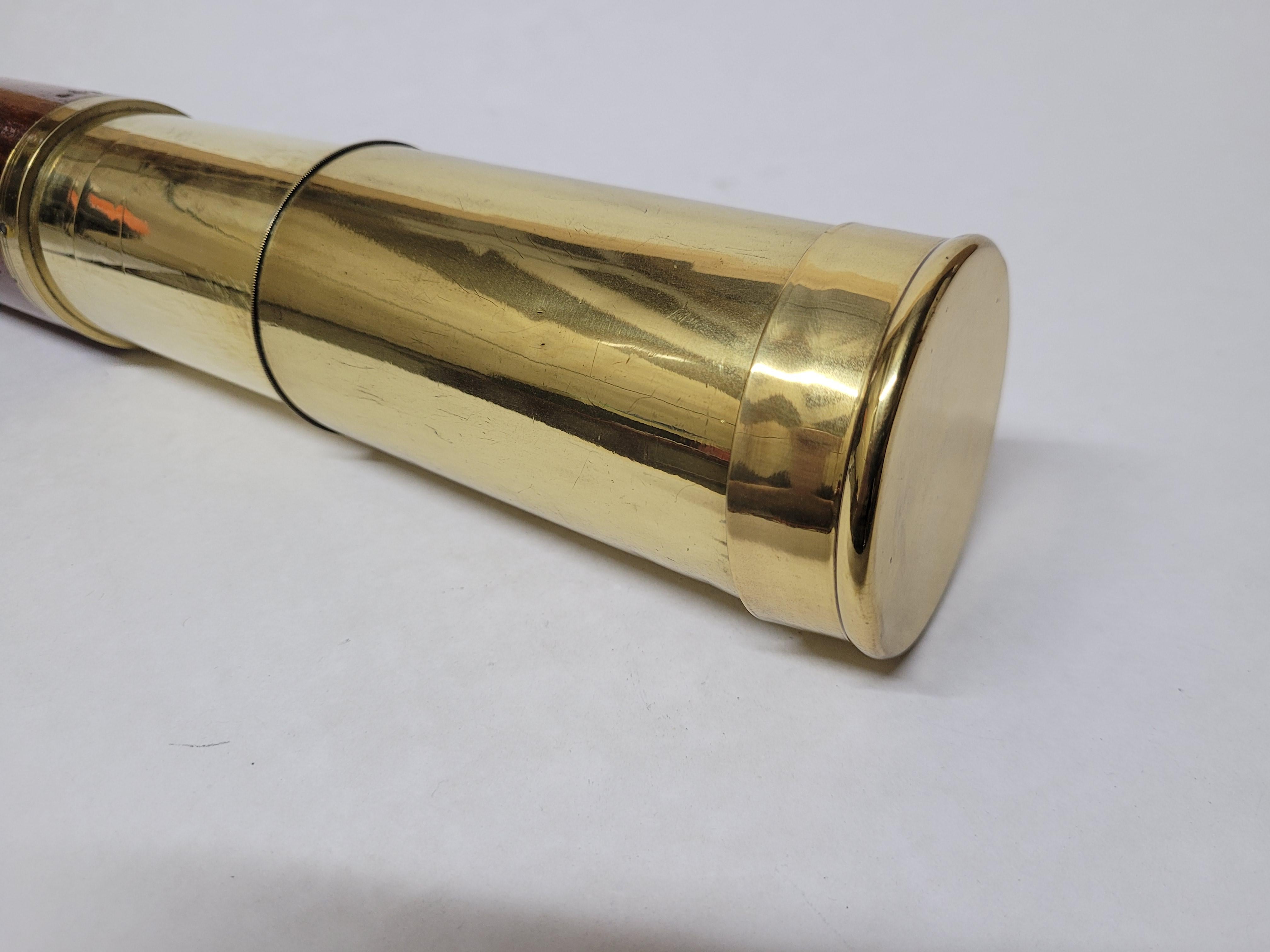 Telescopio de capitán de barco de latón macizo en Bueno estado para la venta en Norwell, MA