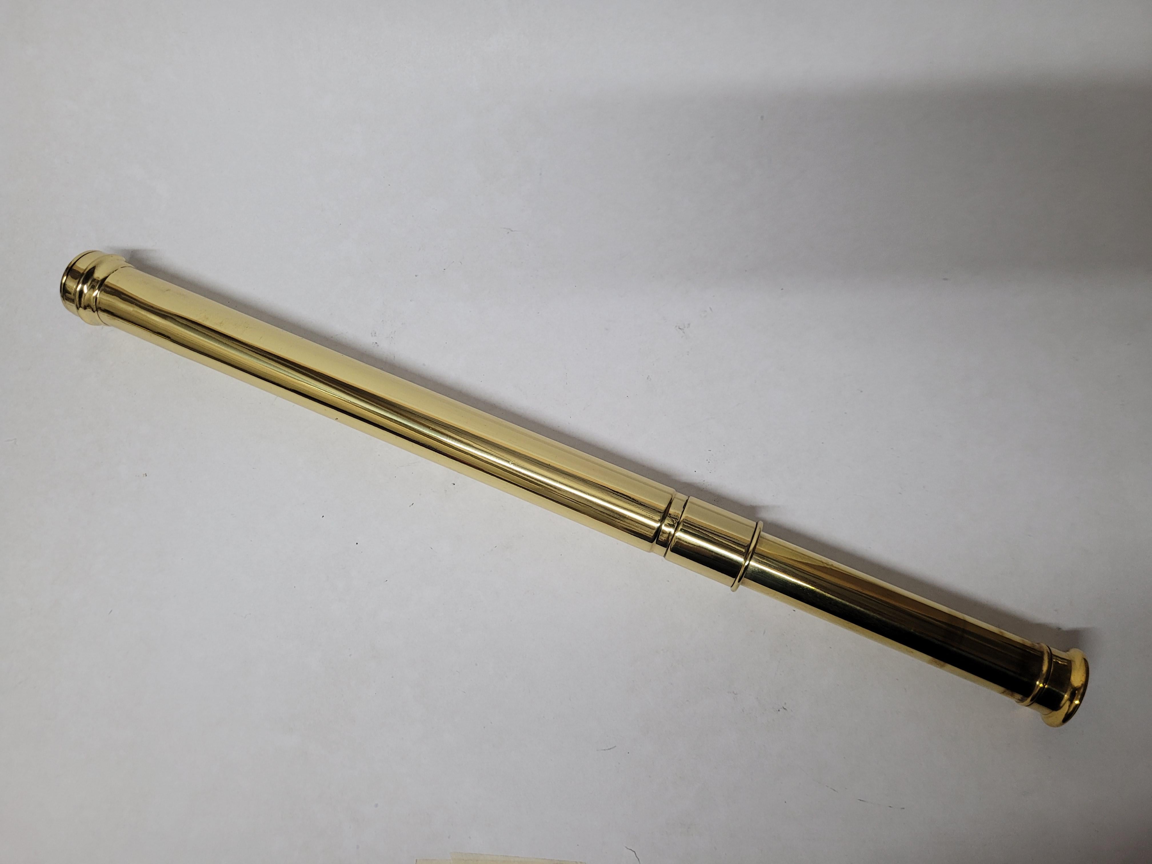 Télescope de capitaine de navire en laiton massif Bon état - En vente à Norwell, MA