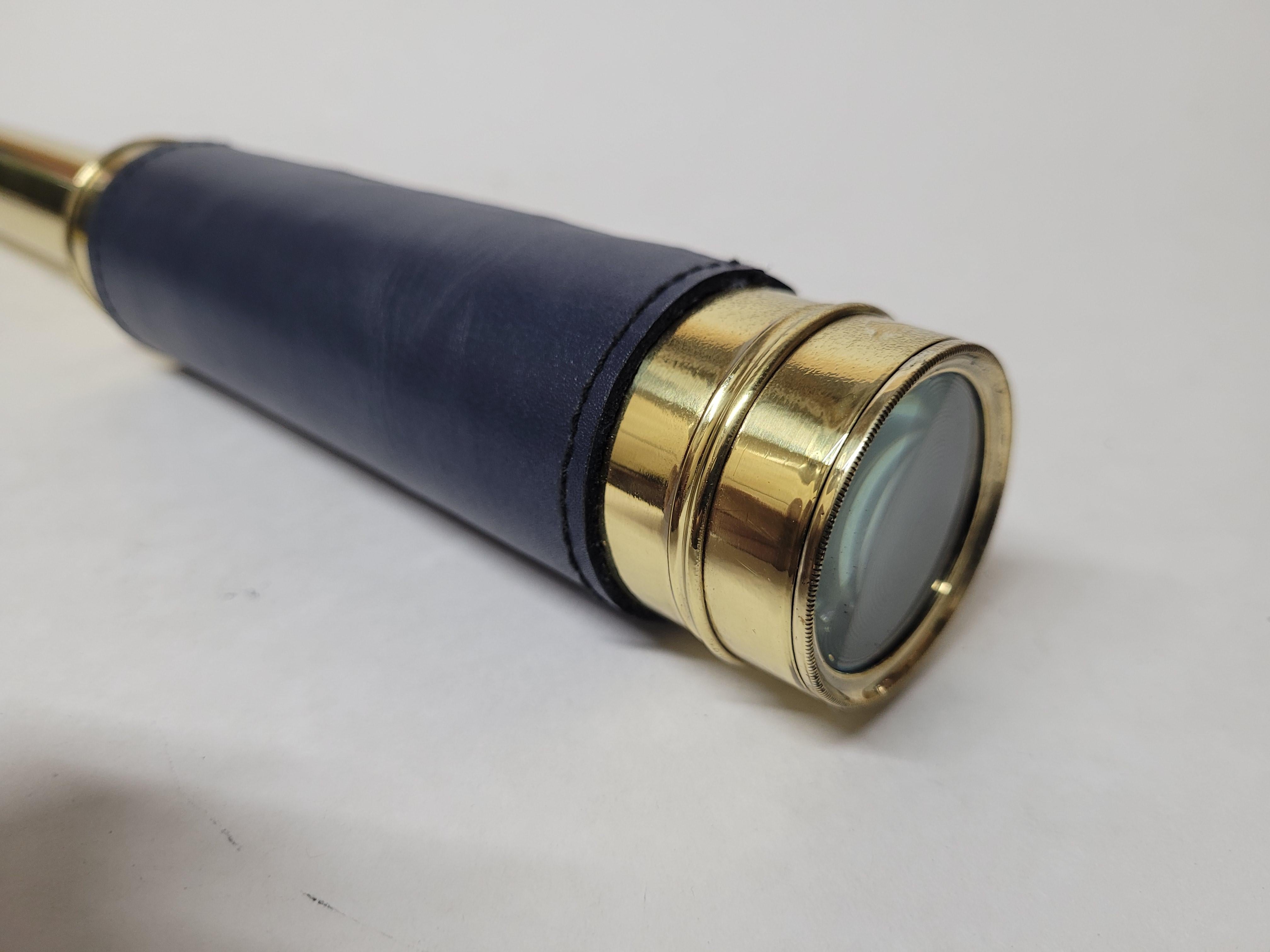 Télescope de capitaine de navire en laiton massif Bon état - En vente à Norwell, MA