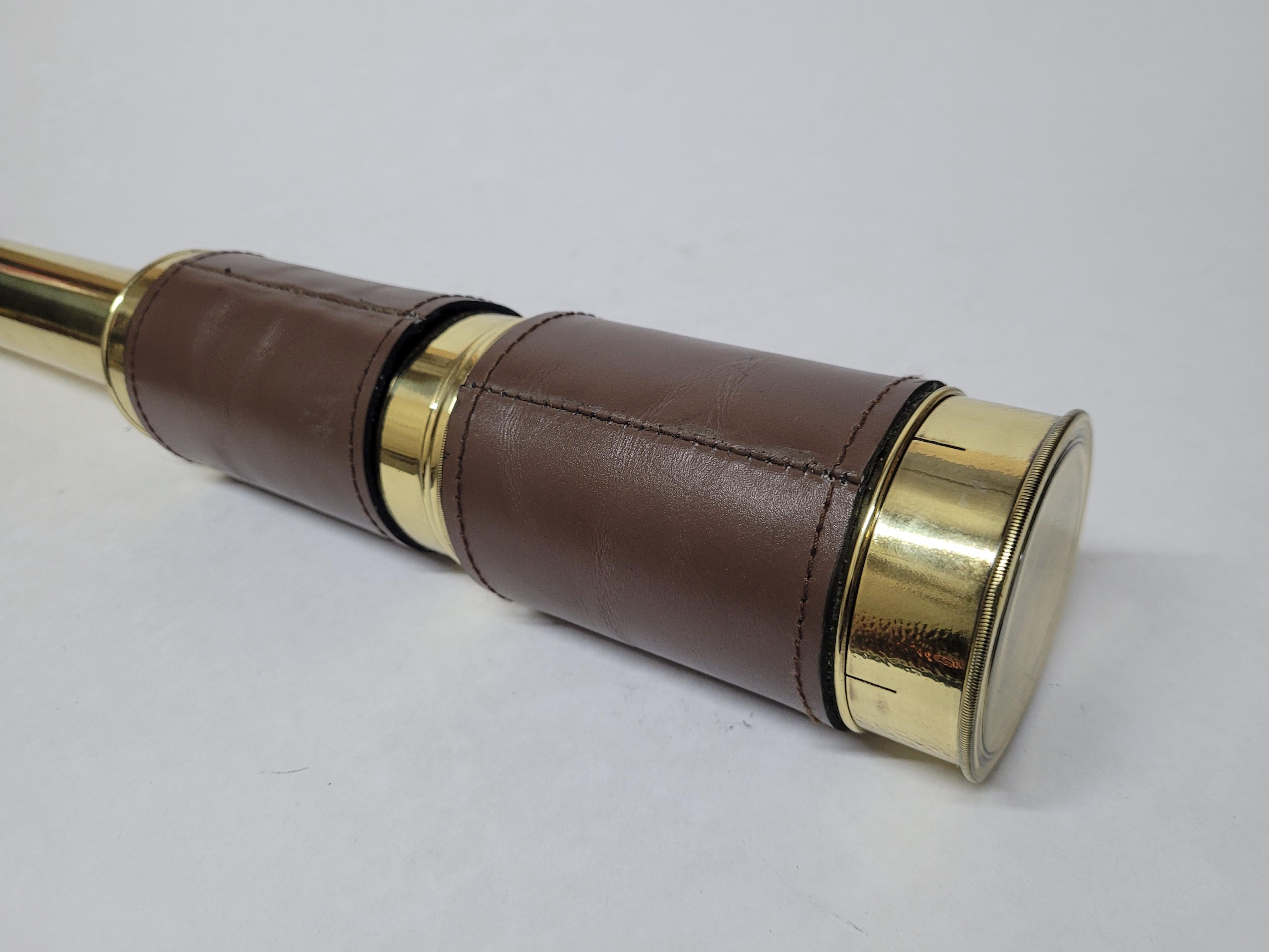 Solid Brass Ship Captains Telescope In Good Condition For Sale In Norwell, MA
