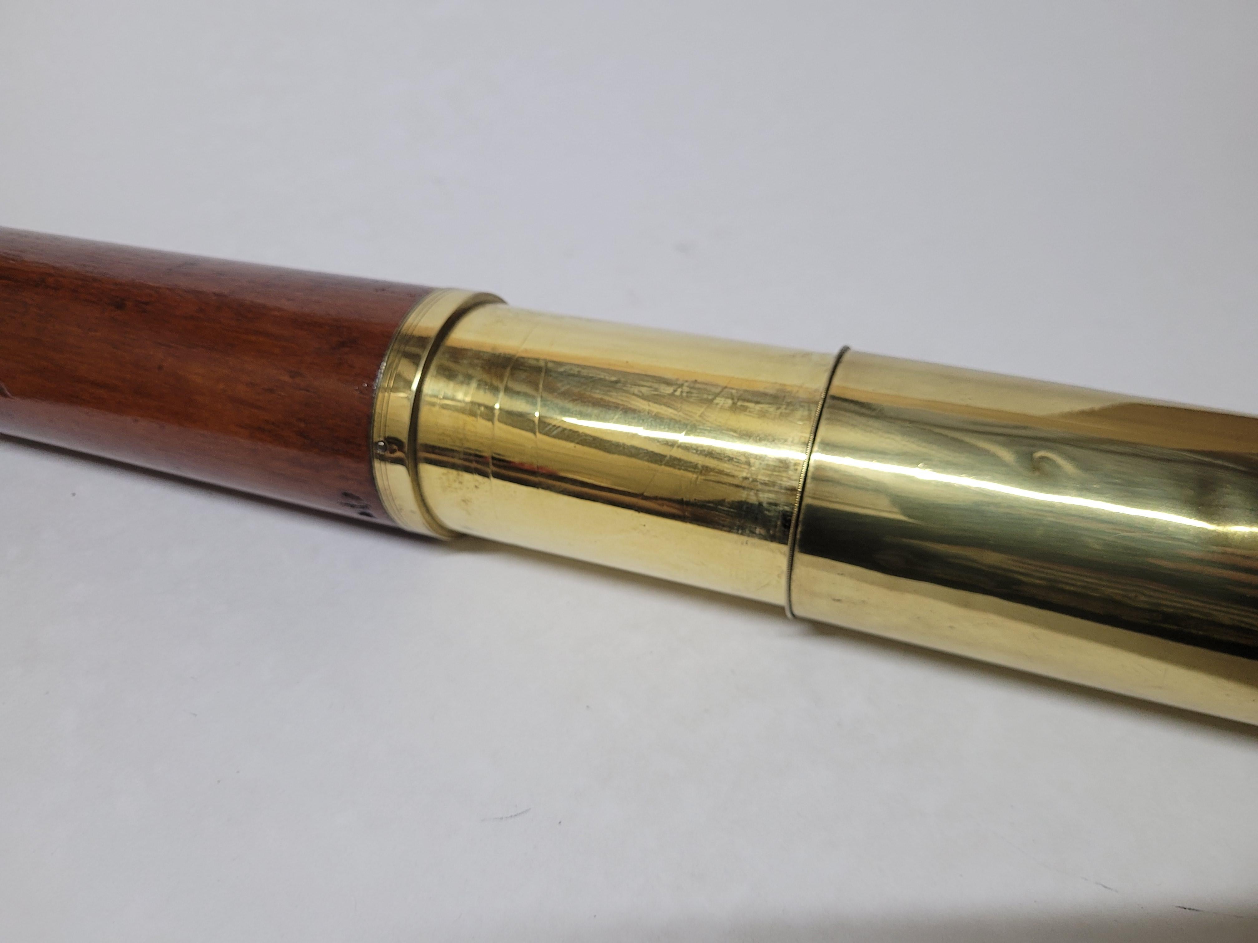 Telescopio de capitán de barco de latón macizo Latón en venta
