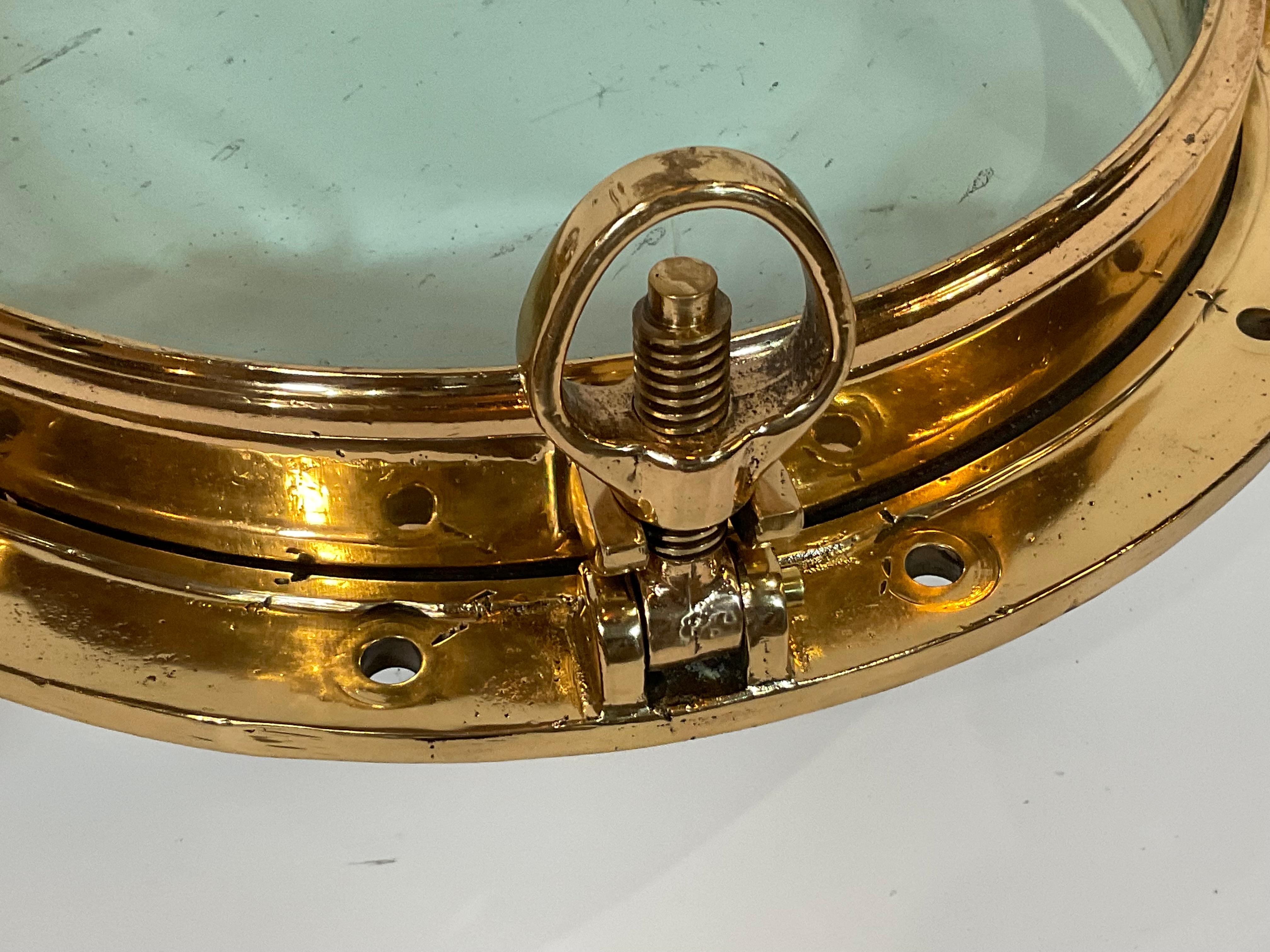 Solid Brass Ships Porthole In Good Condition For Sale In Norwell, MA