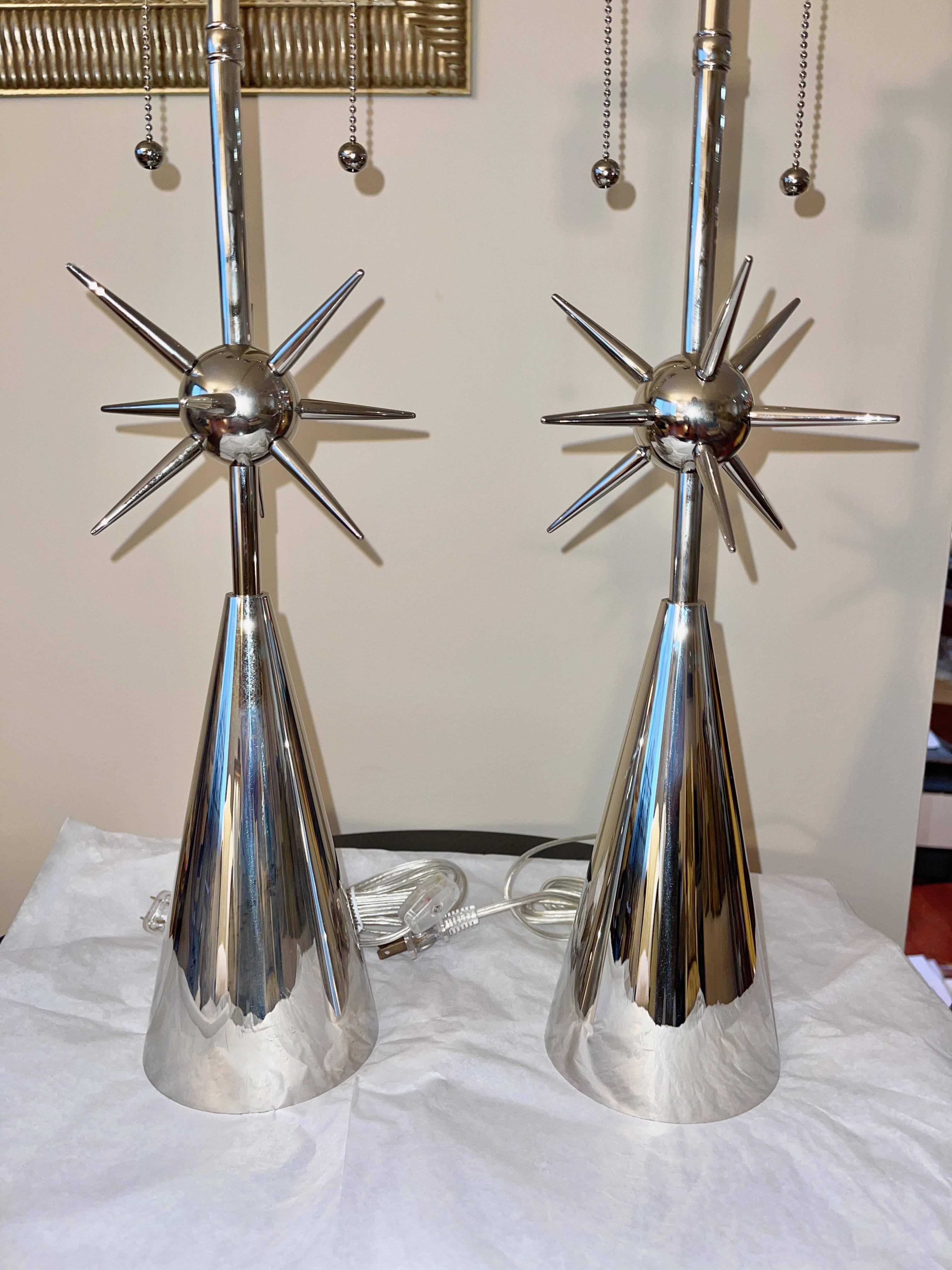 Sputnik-Tischlampe – massives Messing oder poliertes Nickel im Angebot 5