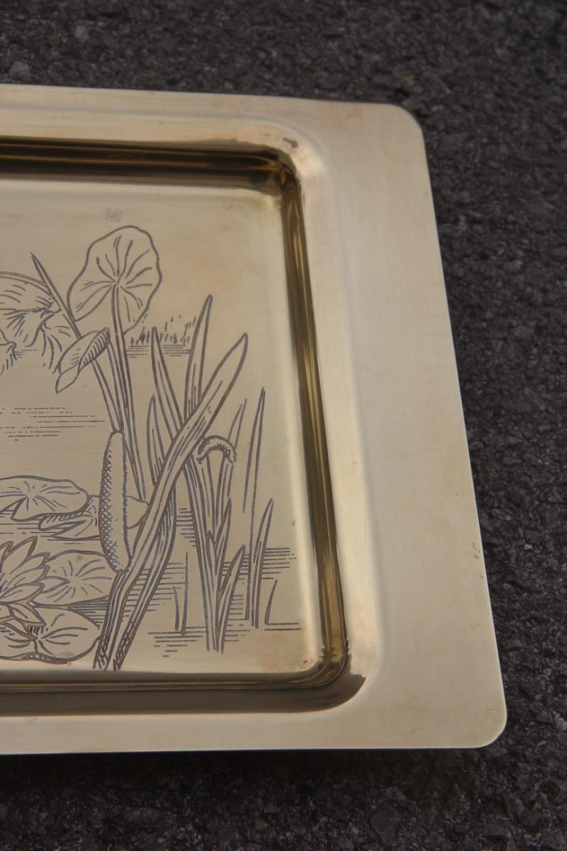 Solid Brass Tray with Engraved Decorations of Flowers Plants and Birds Italian In Good Condition For Sale In Palermo, Sicily