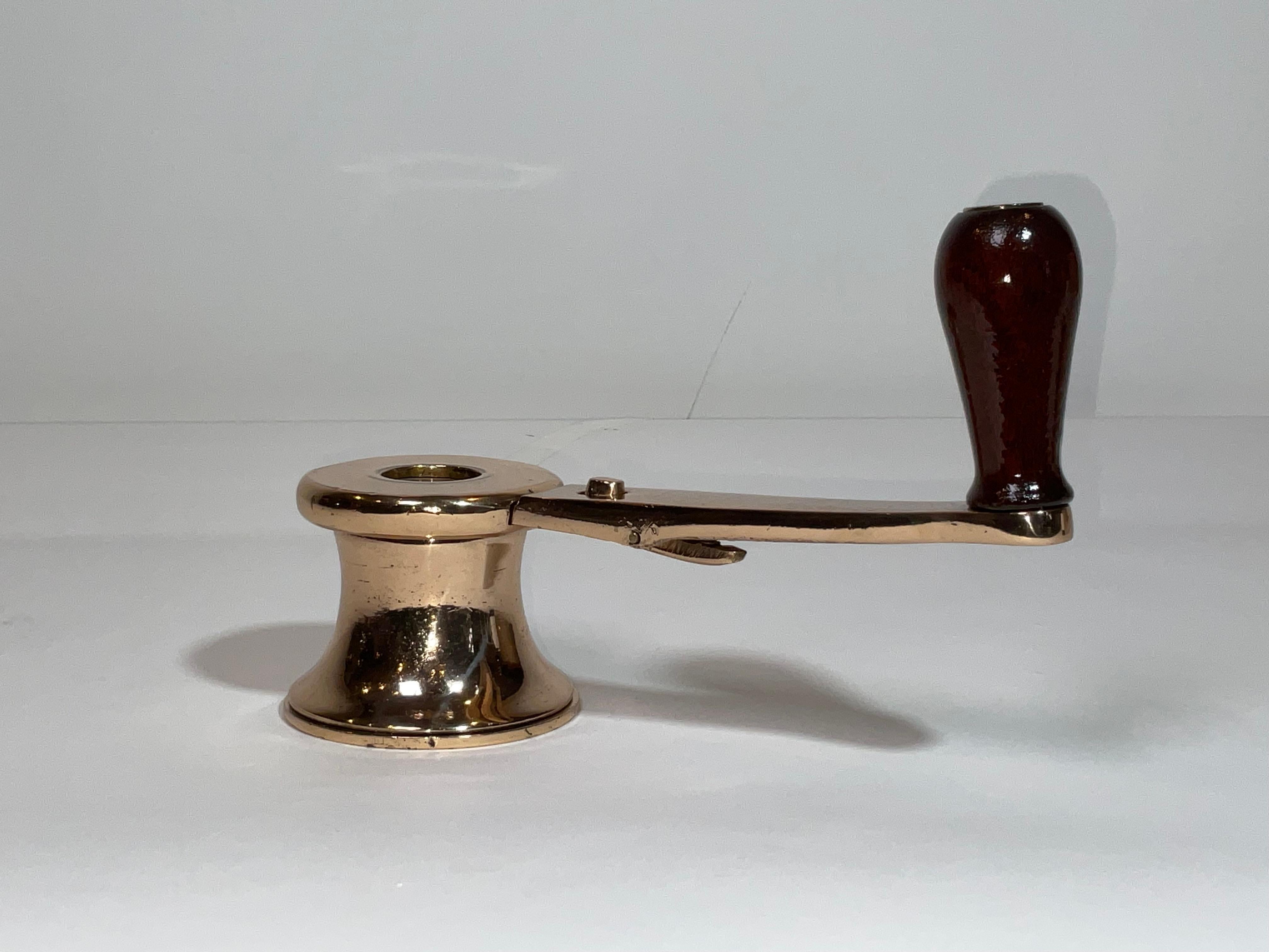 Solid Brass Yacht Winch with Handle from 1930s (Mitte des 20. Jahrhunderts) im Angebot