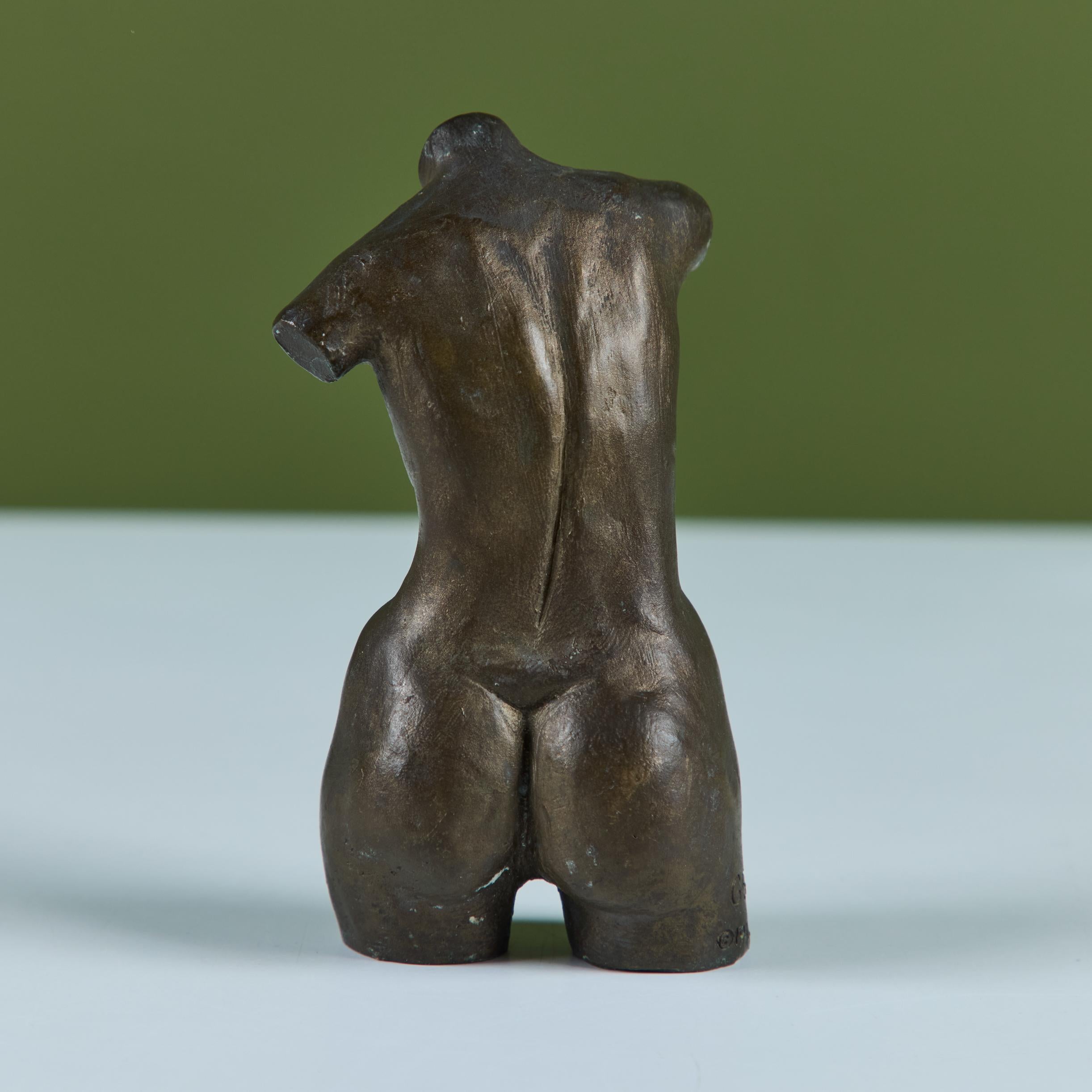 Torso femminile in bronzo massiccio in vendita 5