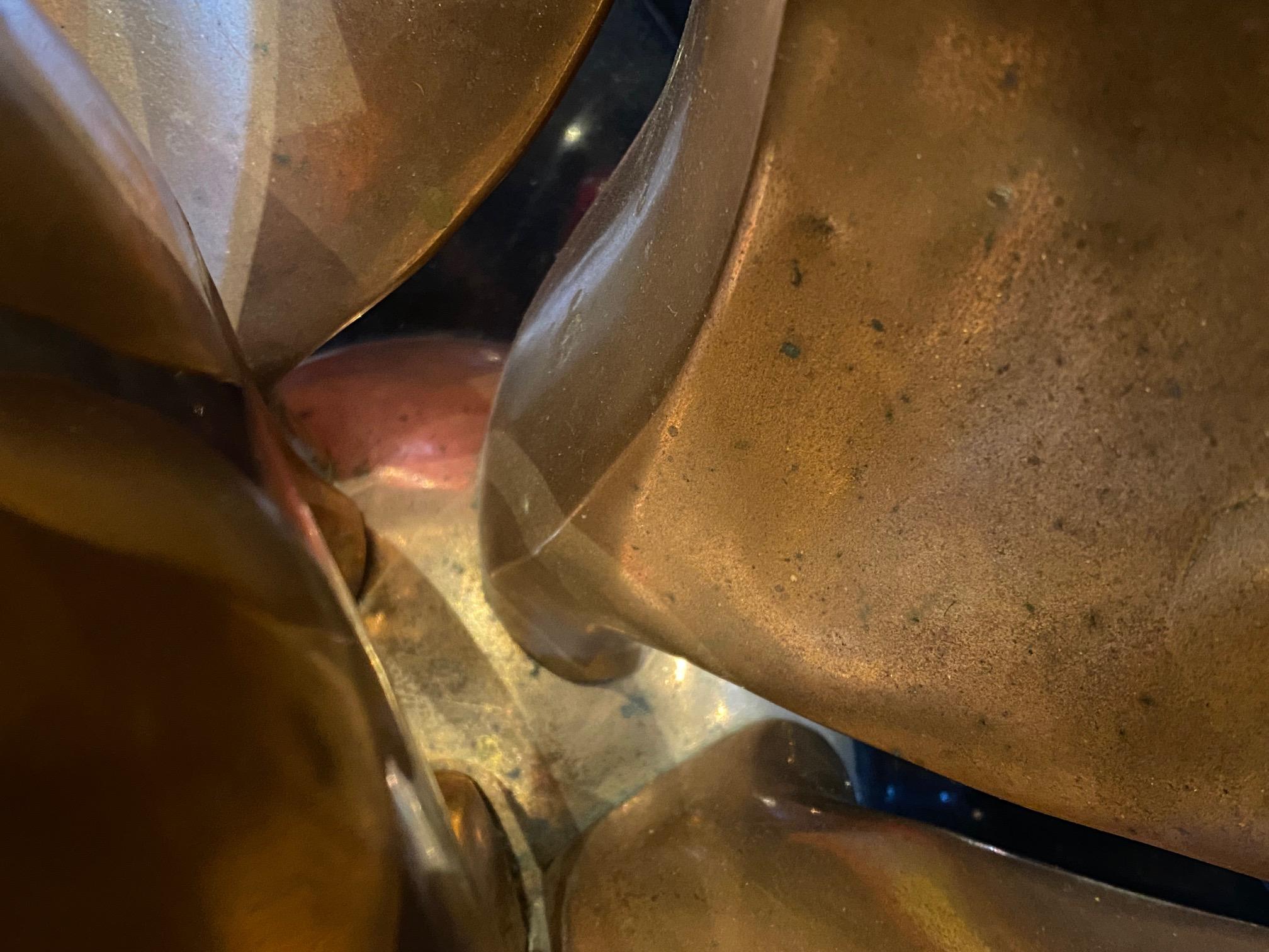 Beleuchtete Skulptur „Fleur D'or“ aus massiver Bronze von Atelier Michel Armand im Angebot 3