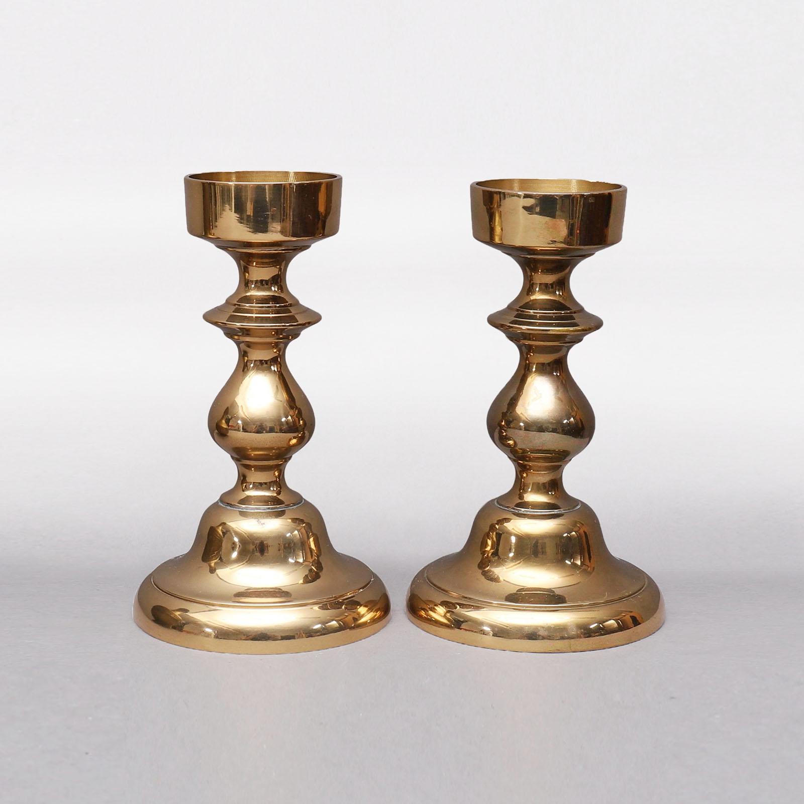 Pareja de Candelabros de Bronce Macizo, Mediados de Siglo, Candelabros de Manto en venta 3