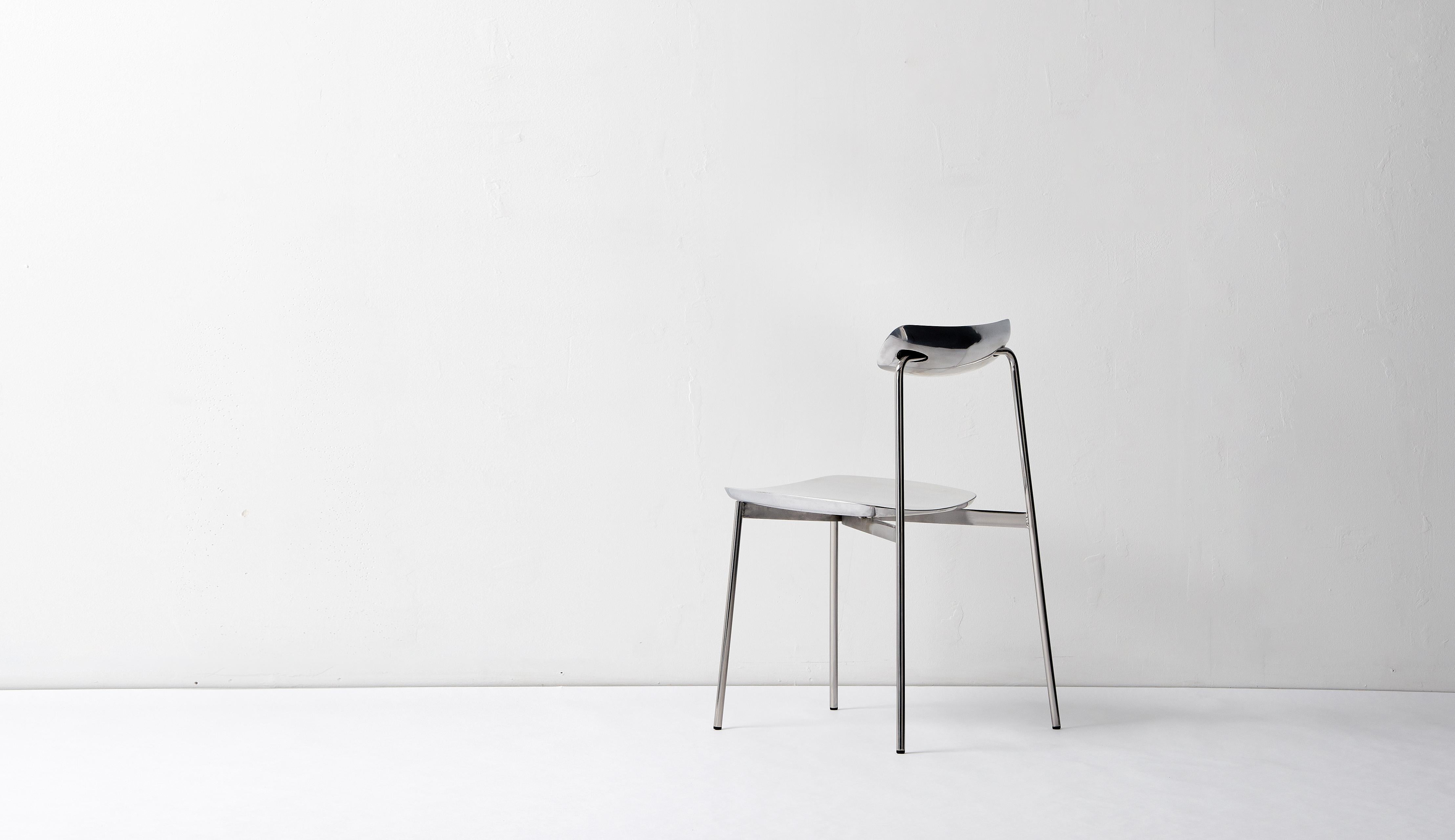 Silla esculpida en bronce macizo de Tom Fereday en venta 2