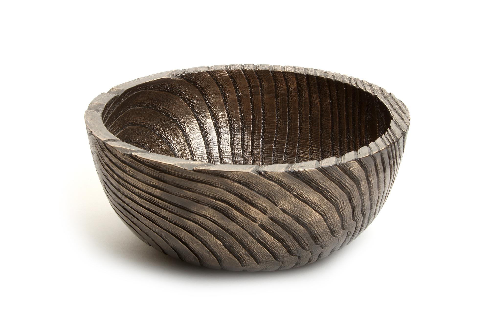 Solid Bronze Set ‘Everest’, ‘Alpine’ and ‘Flora’ Bowls with Wood Grain Texture For Sale 3