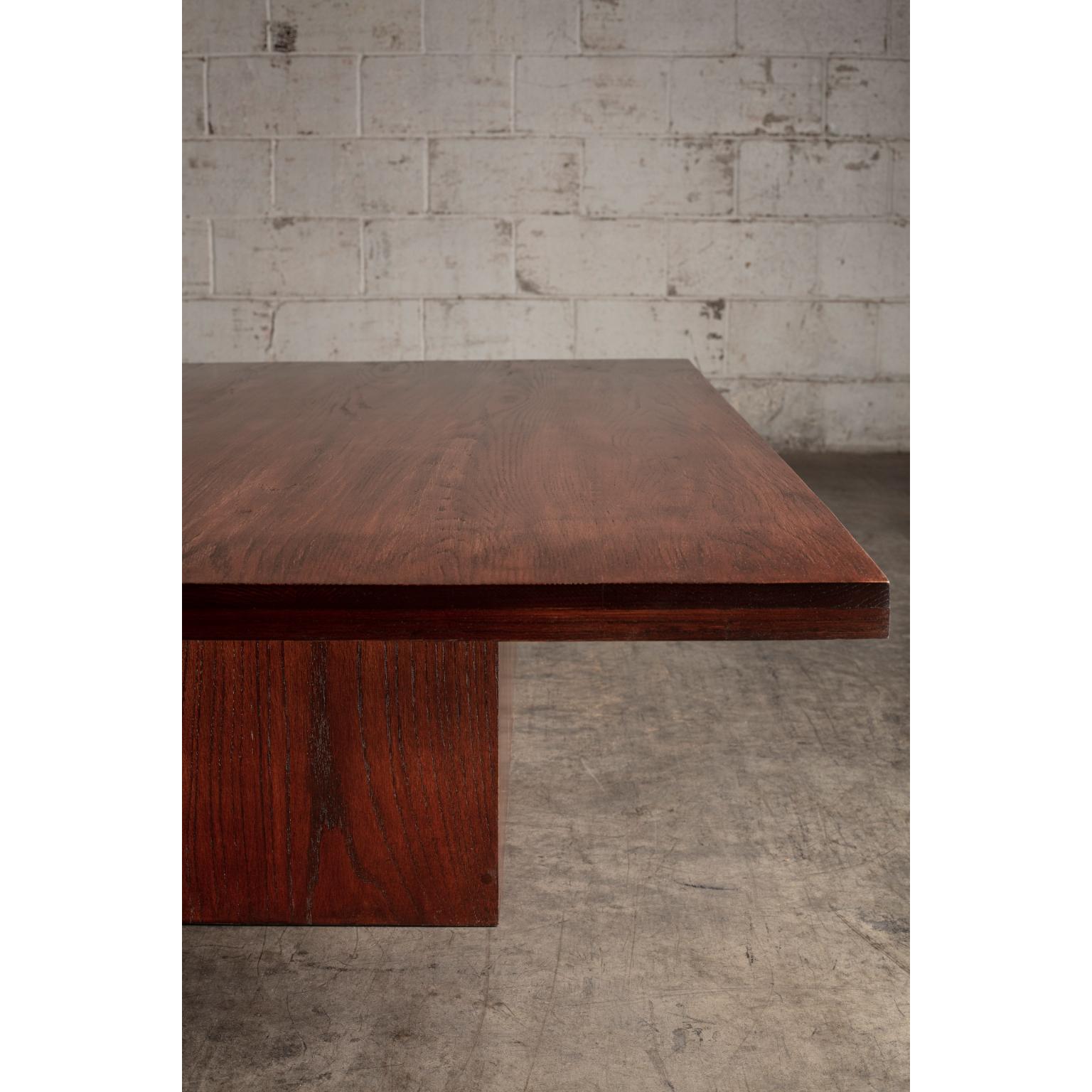 Mexicain Table basse carrée en chêne massif brun par No Age Studio en vente