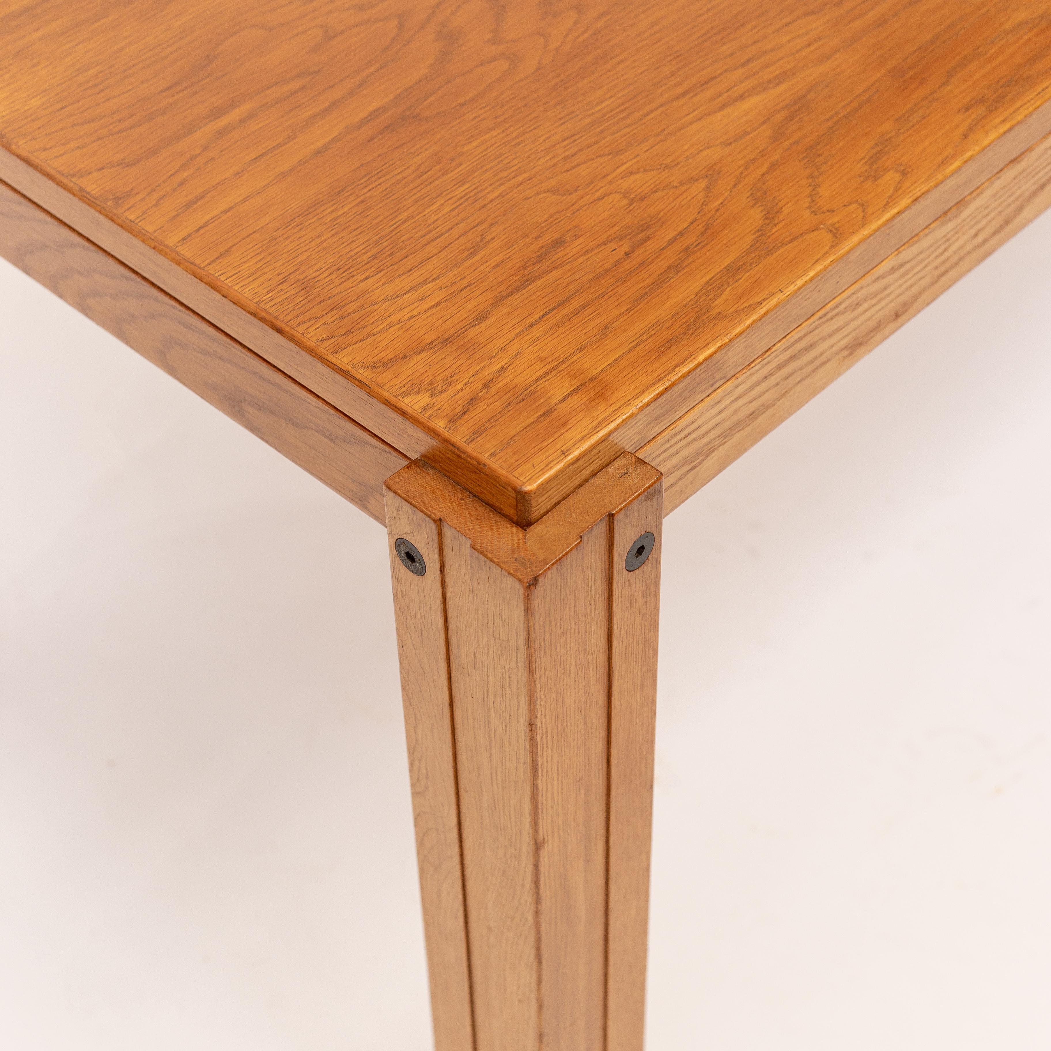 Solid Brutalist Adjustable Oak Dining Table, 1970s 13