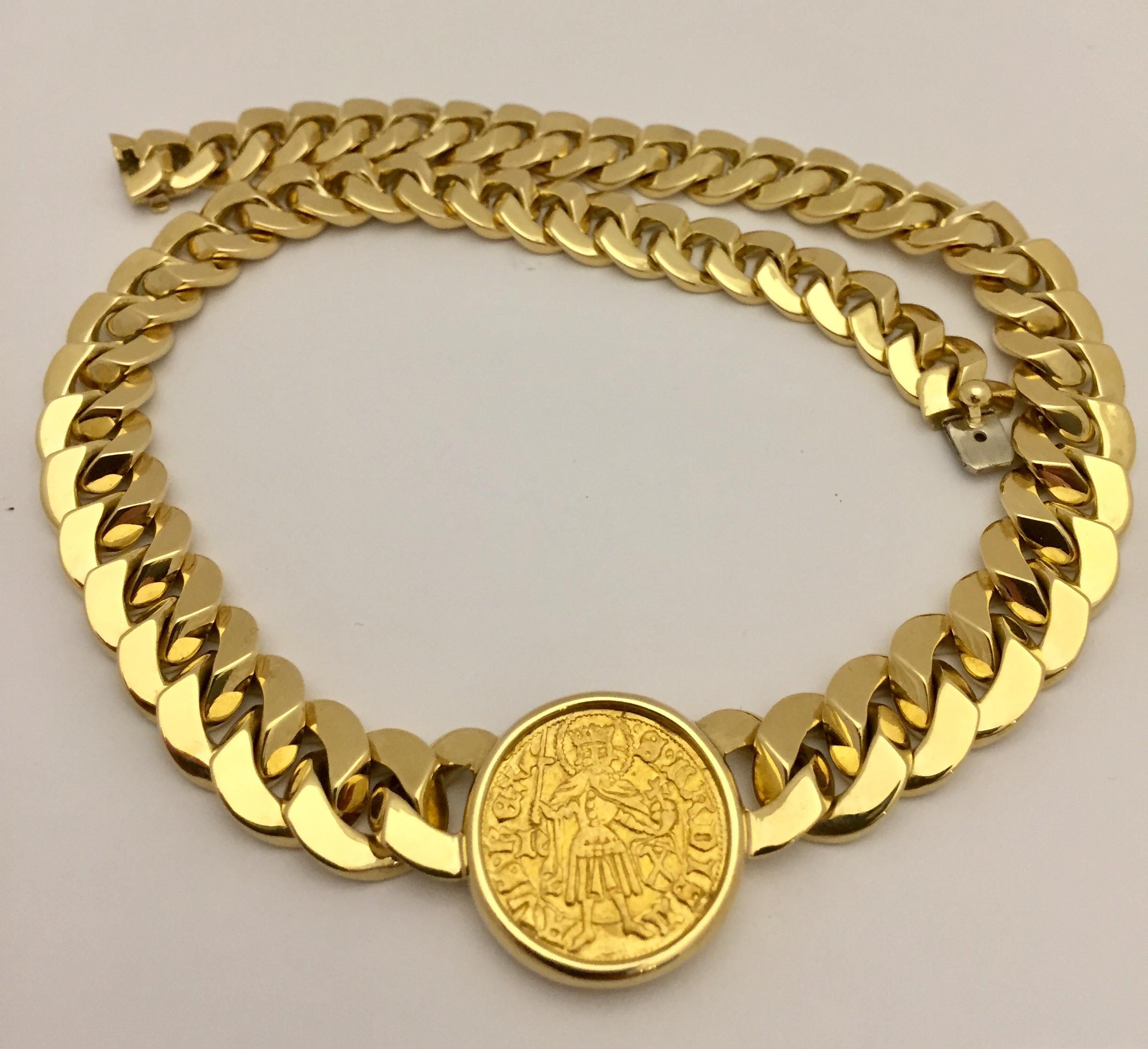 Contemporary Solid Bulgari 18 Karat Gold Link Necklace with Ancient Roman Coin