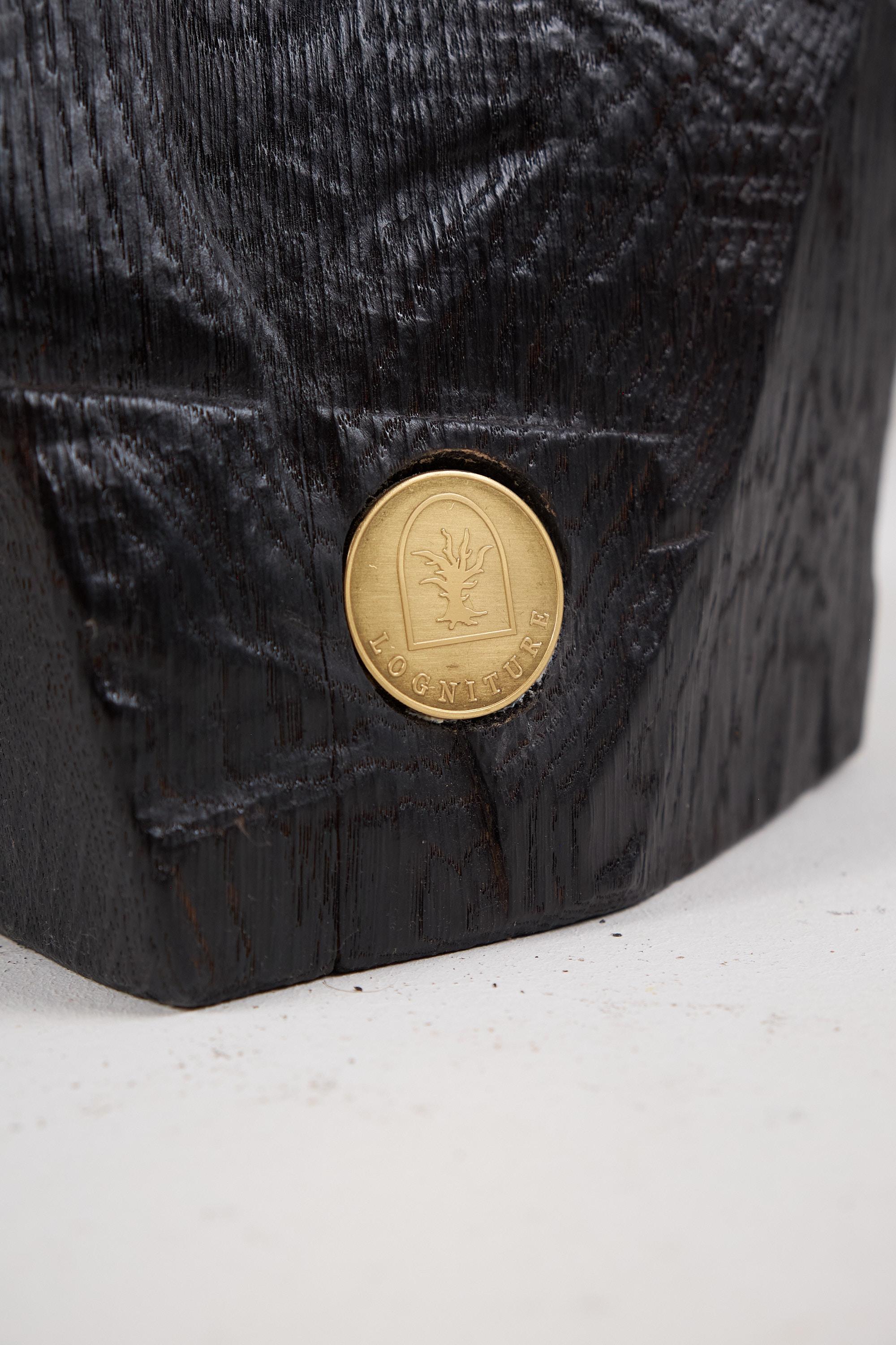 Croate Solid Burnt Black Wood, Rustic Sculptural Side Table/Pedestal, Unique, Logniture en vente