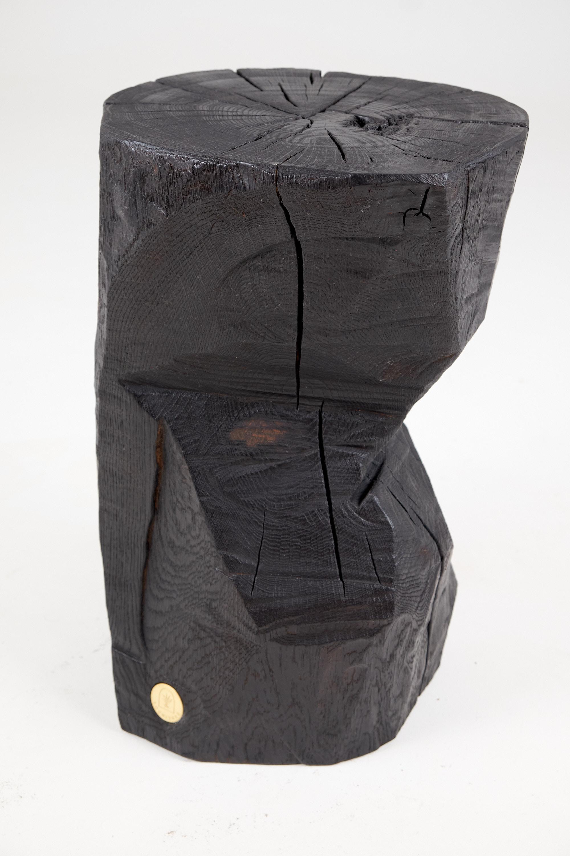 Solid Burnt Black Wood, Rustic Sculptural Side Table/Pedestal, Unique, Logniture Neuf - En vente à Stara Gradiška, HR