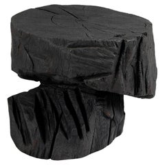 Massives gebranntes Holz, Skulpturaler Hocker/Beistelltisch, Rock, Originelles Design/One, Logniture