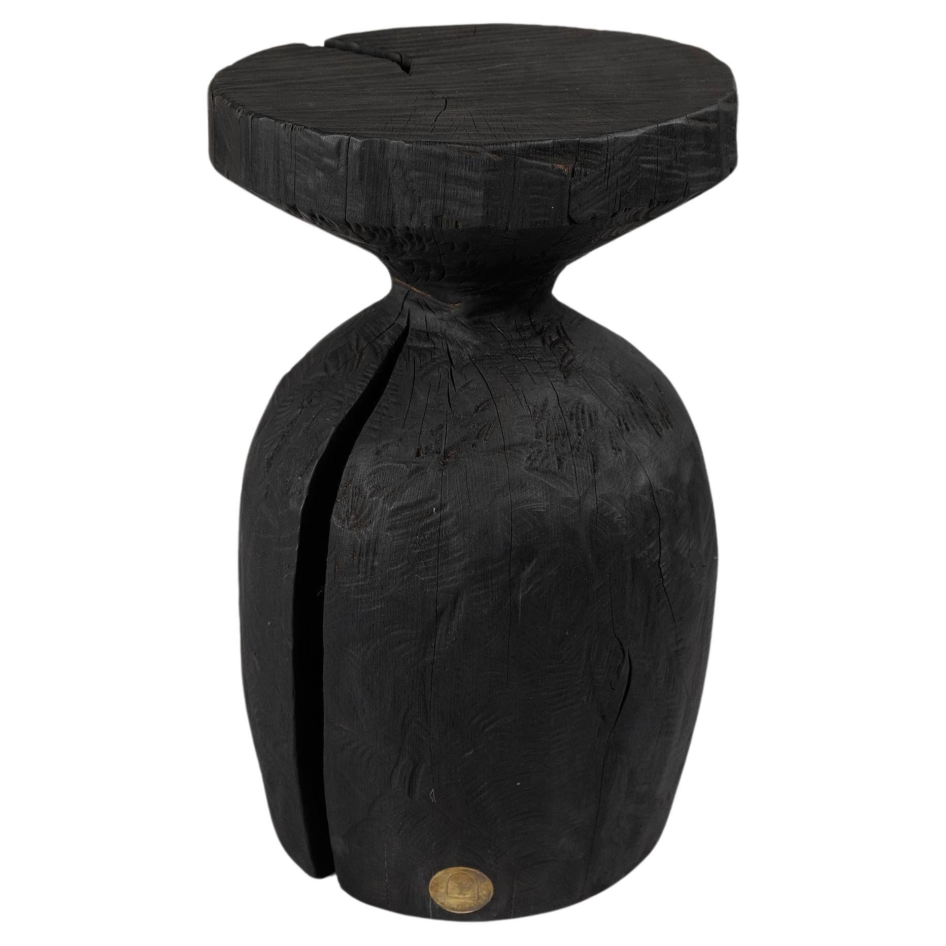 Solid Burnt Wood, Side Table, Stool, Original Design, Logniture en vente