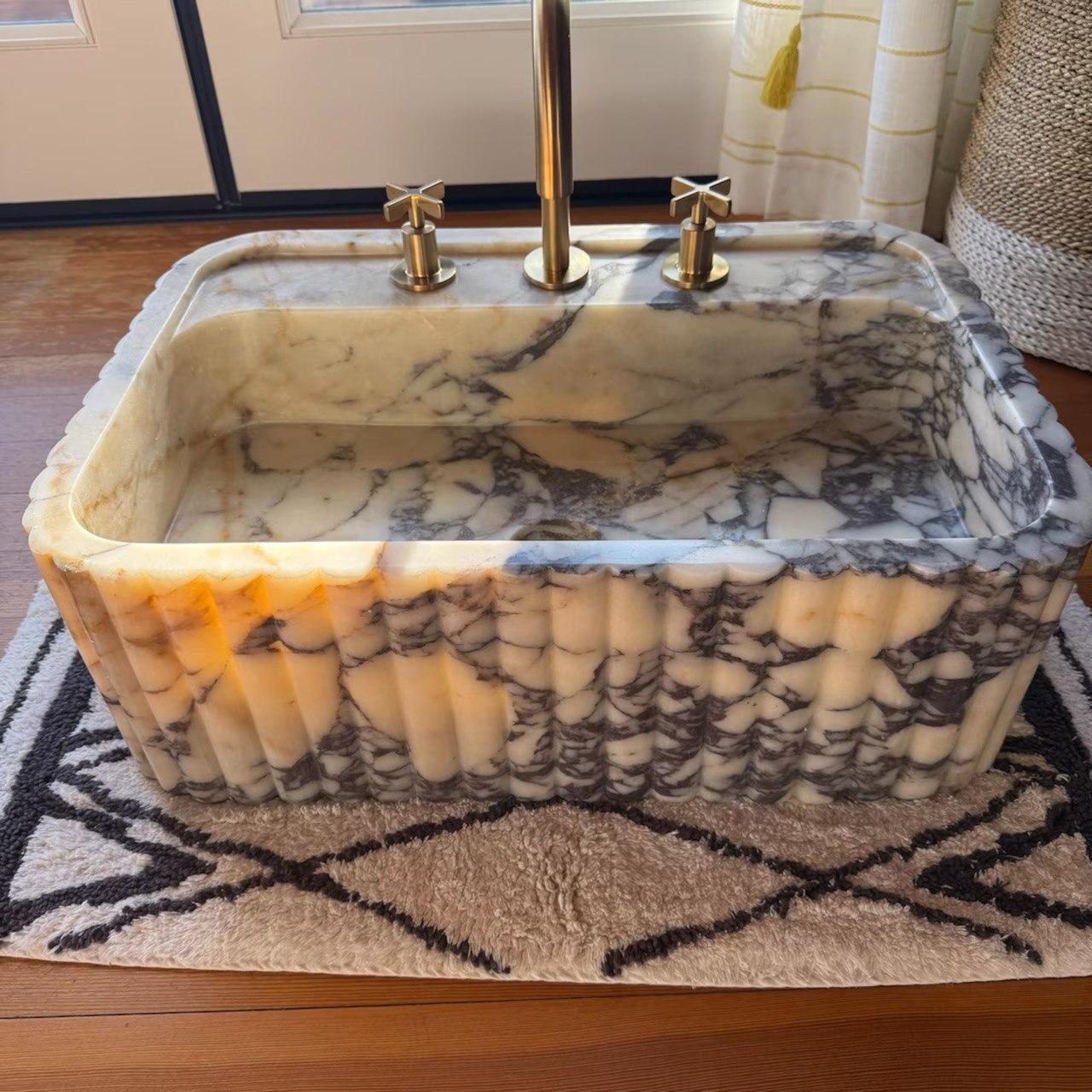 Solid Calacatta Viola Marble Sibk - Handmade Wall Mounted Viola Sink For Sale 12