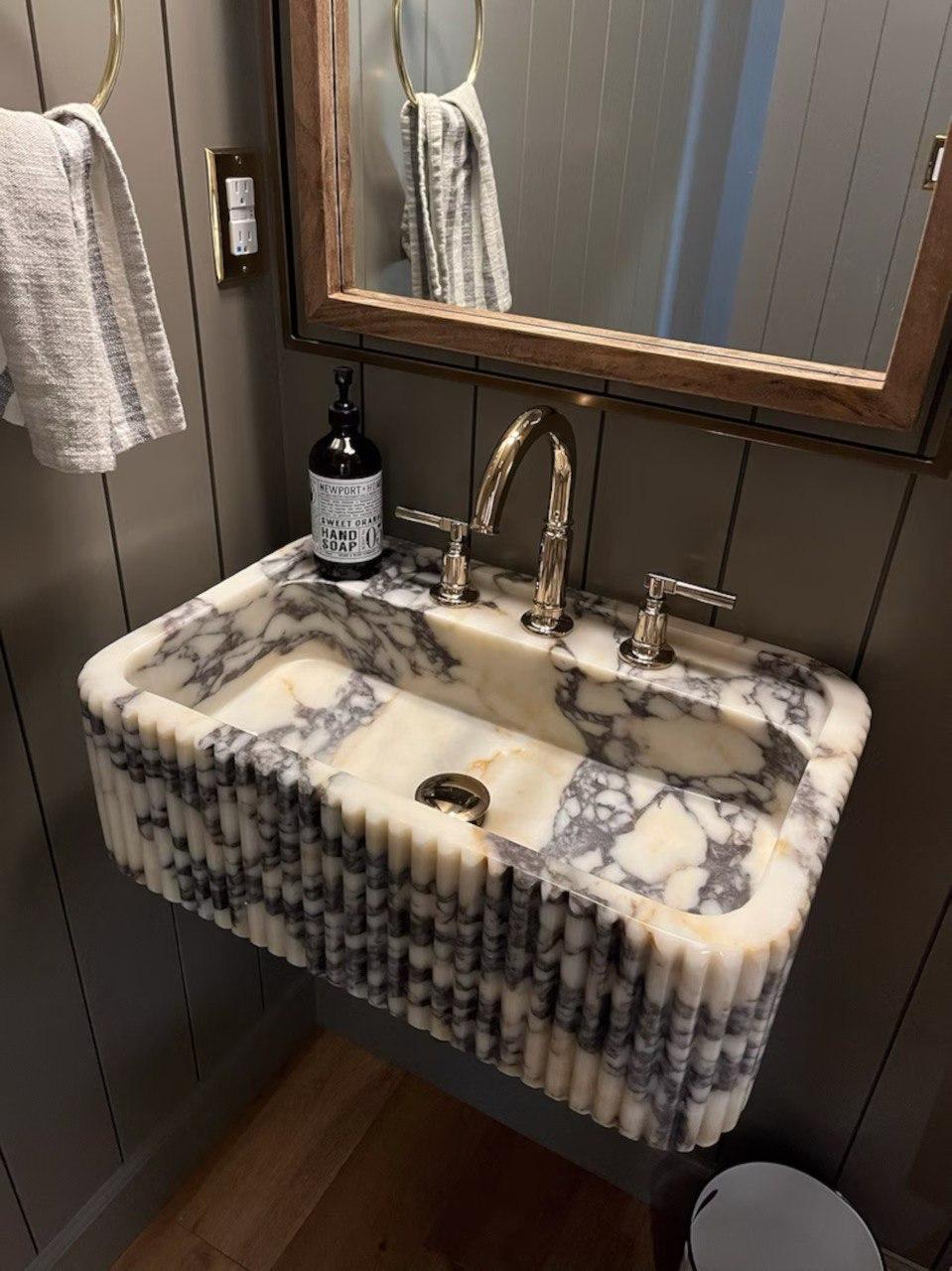 Charles II Solid Calacatta Viola Marble Sibk - Handmade Wall Mounted Viola Sink For Sale