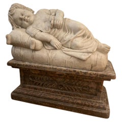 Estatua de Mármol Macizo Tallado de Niño Durmiendo sobre Peana - Disponible en Pareja